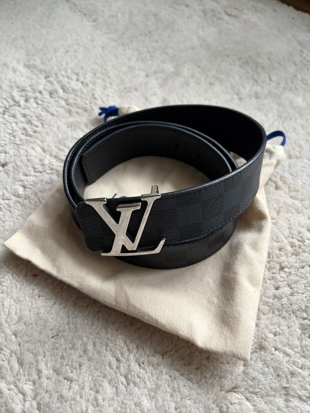 Louis Vuitton Louis Vuitton Men display picture 2