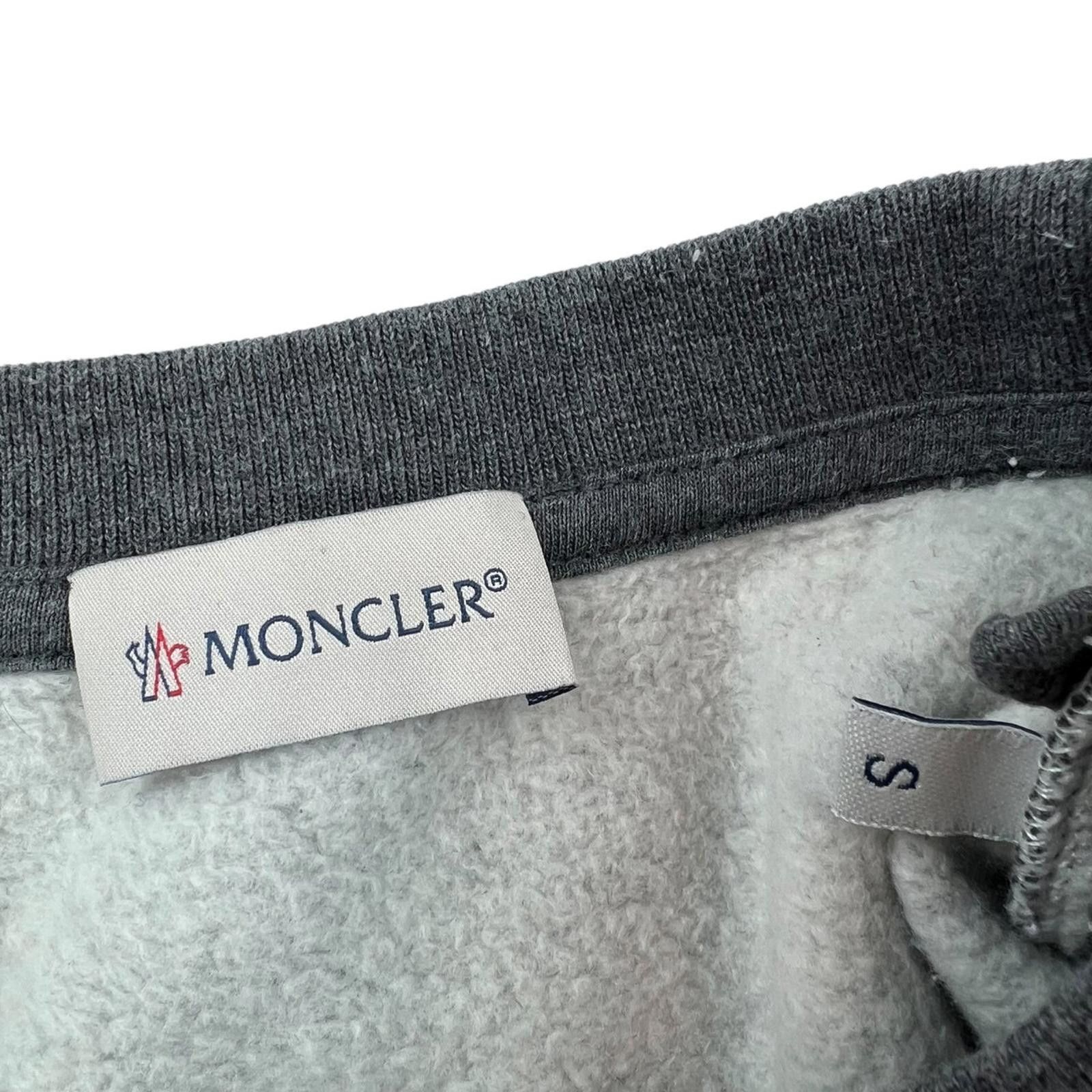 Moncler Moncler Grey Outline Logo Sweatshirt Size US S / EU 44-46 / 1 - 3 Thumbnail