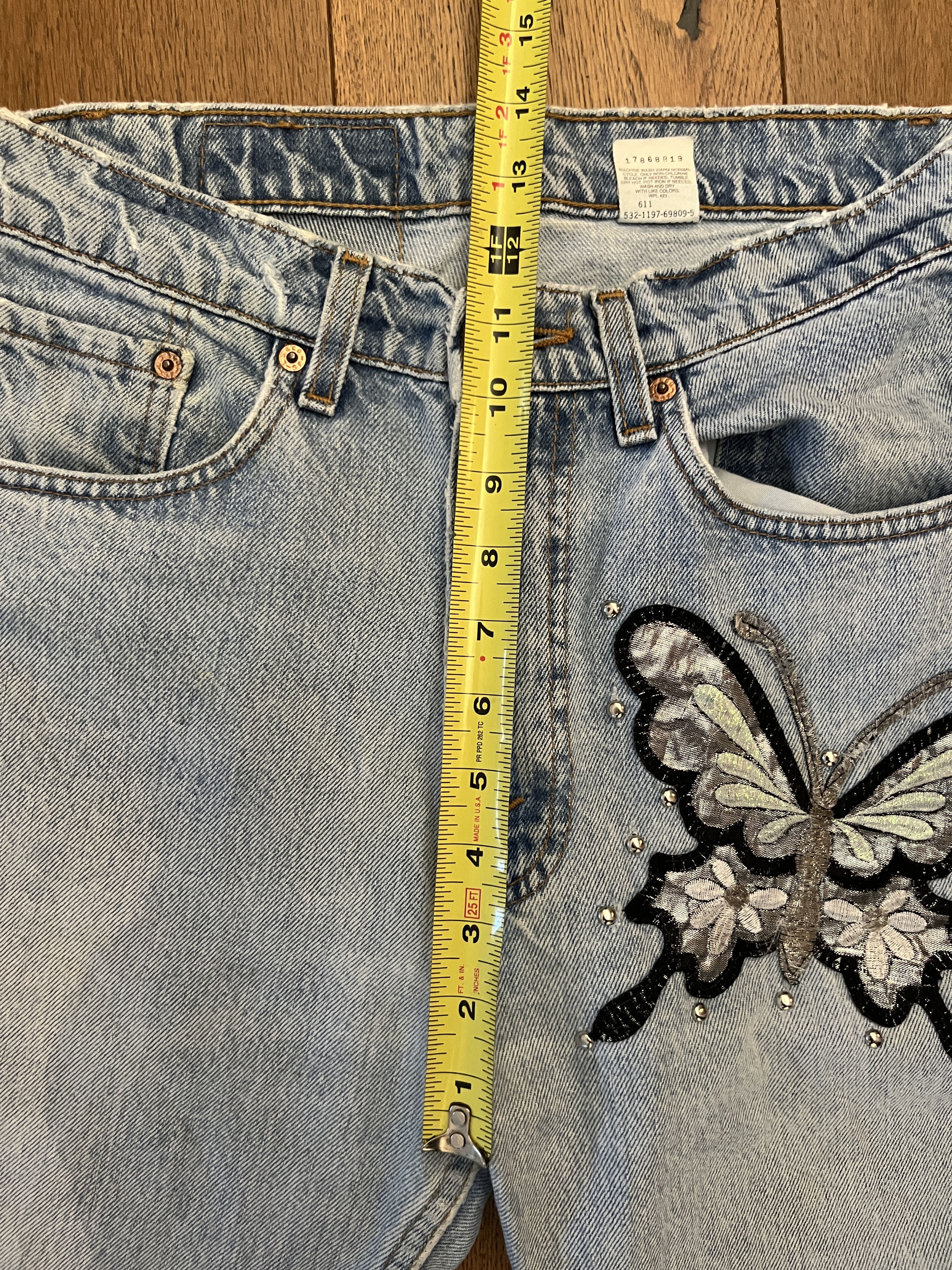 Levi's Vintage Clothing Vtg 90s Levis 505 Custom Butterfly Rhinestone Jeans 32x30 Size 30" / US 8 / IT 44 - 8 Thumbnail