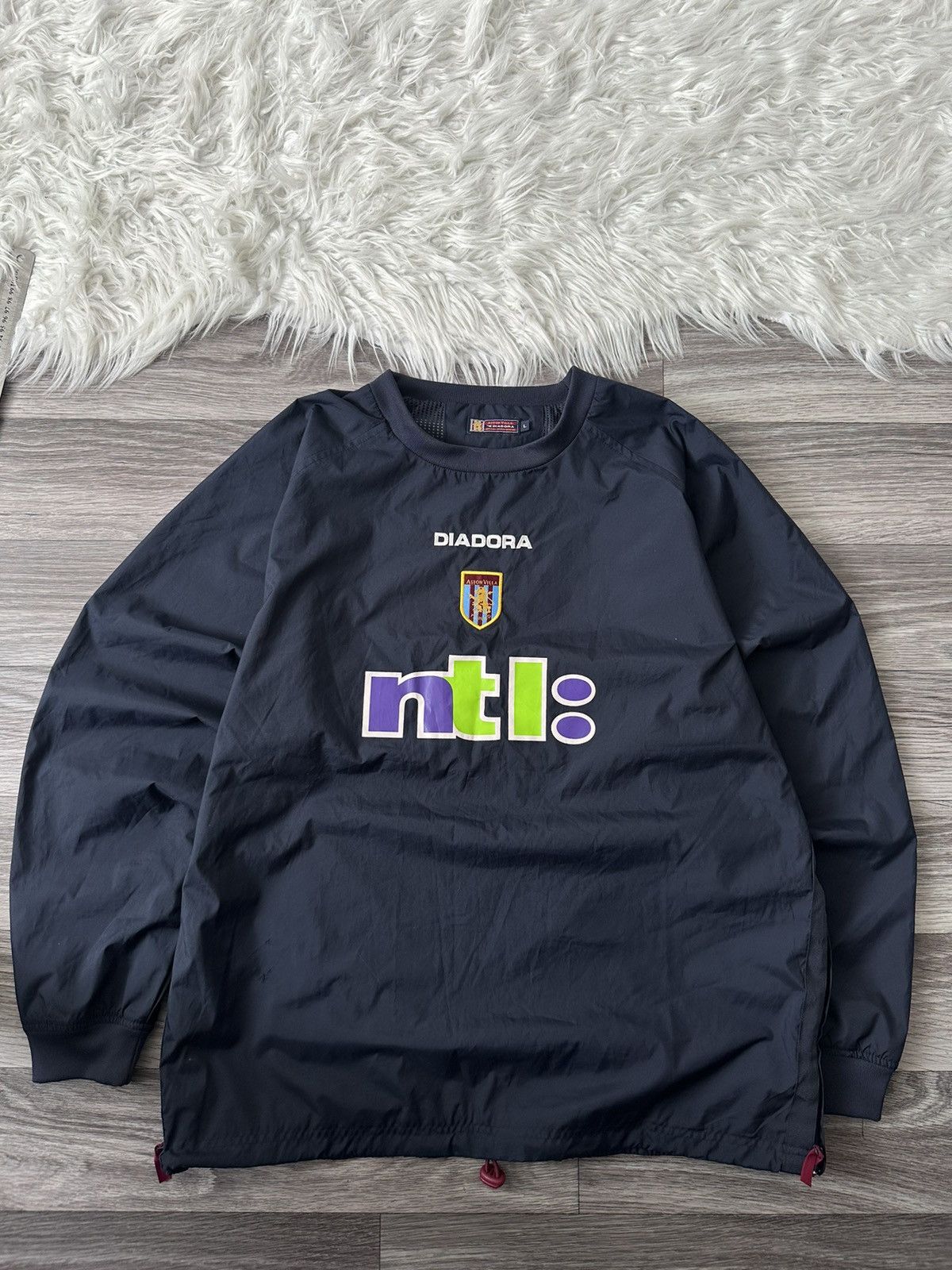 Diadora Vintage Aston Villa 2000-2002 Navy Blue sweatshirt