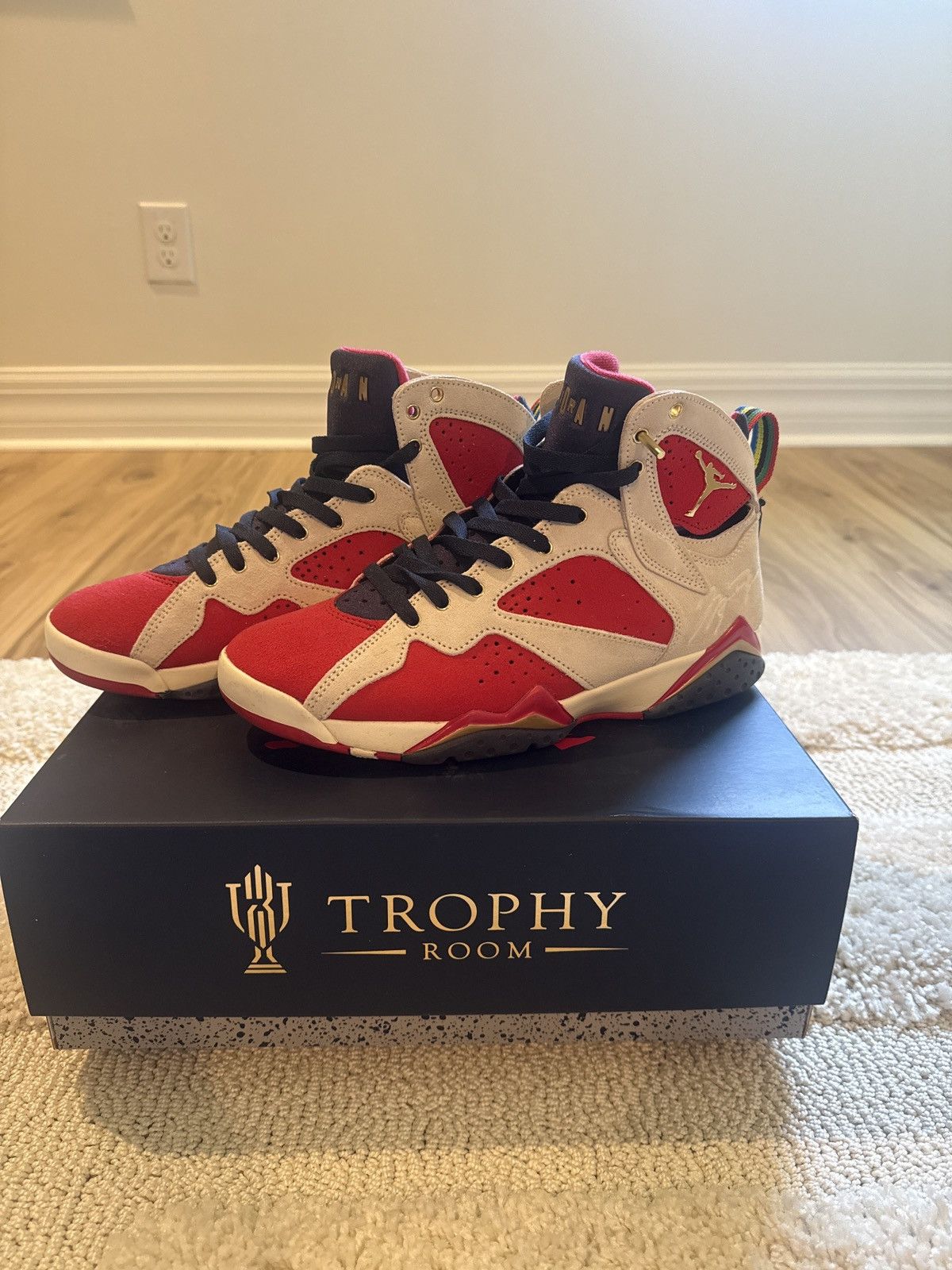 Jordan Brand Nike Air Jordan 7 Retro x Trophy Room “New Sheriff in Town” Size US 9.5 / EU 42-43 - 2 Thumbnail