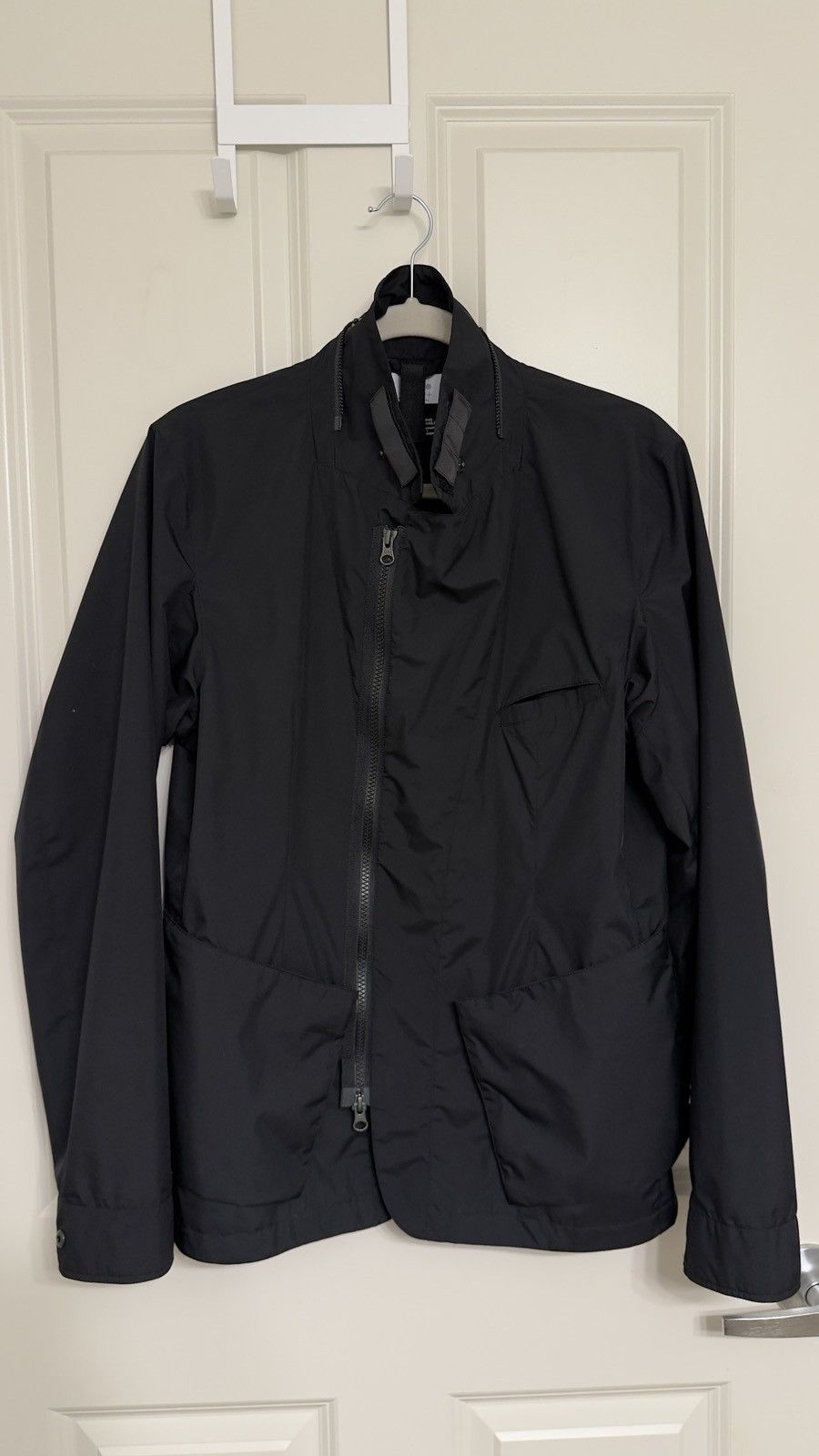 Acronym Acronym j29-WS black Size US S / EU 44-46 / 1 - 2 Thumbnail