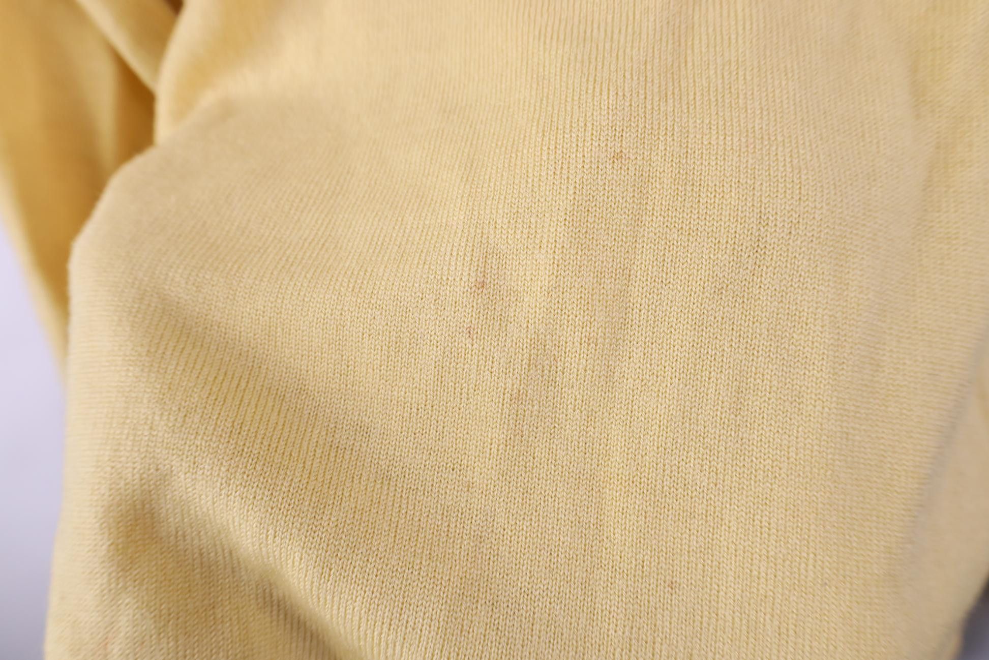 Vintage Vintage 70s Streetwear Lambswool Knit V-Neck Sweater Yellow Size US XL / EU 56 / 4 - 9 Thumbnail