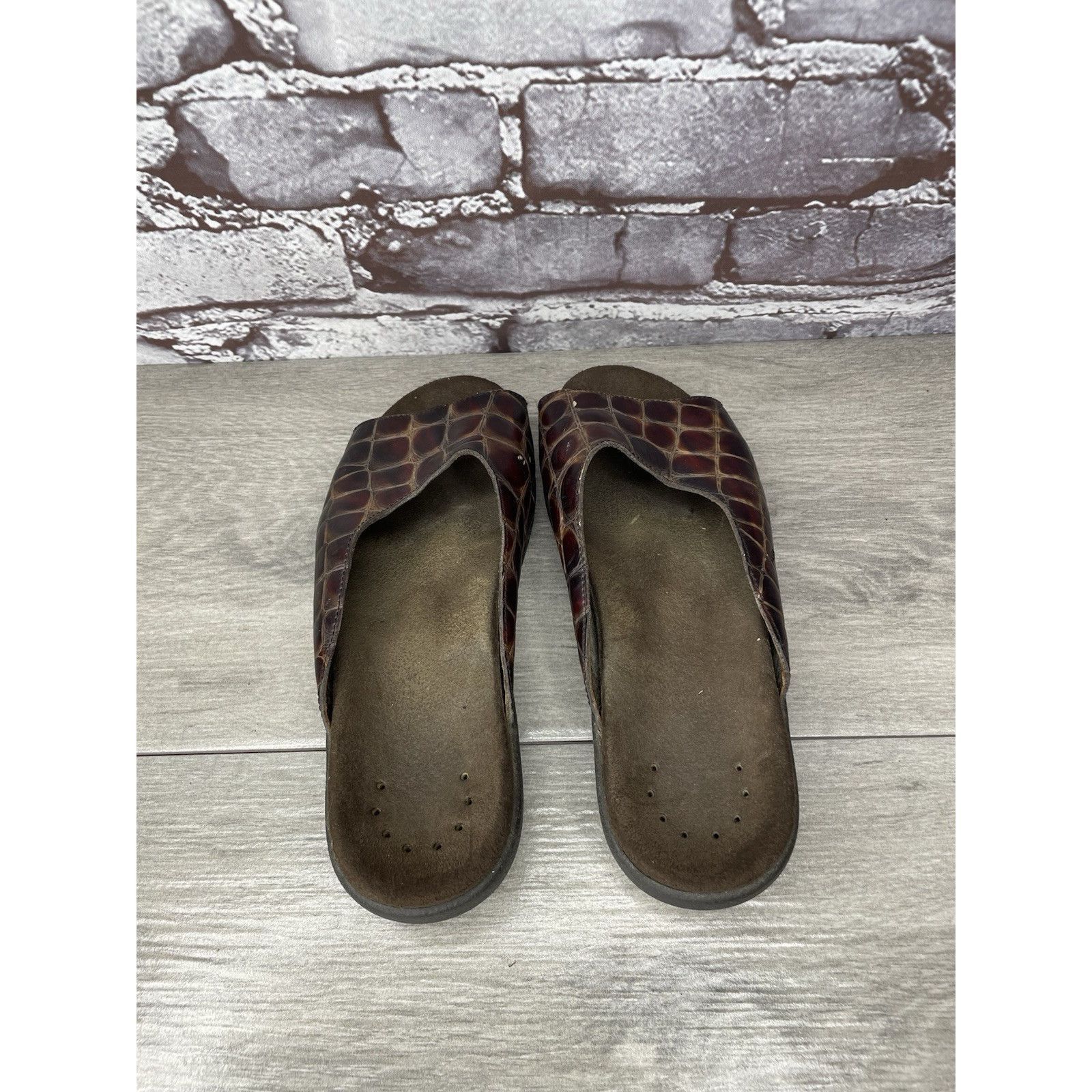 Mephisto Mephisto Brown Leather Croc Embossed Slip On Slides Sandals Size US 5 / IT 35 - 4 Thumbnail