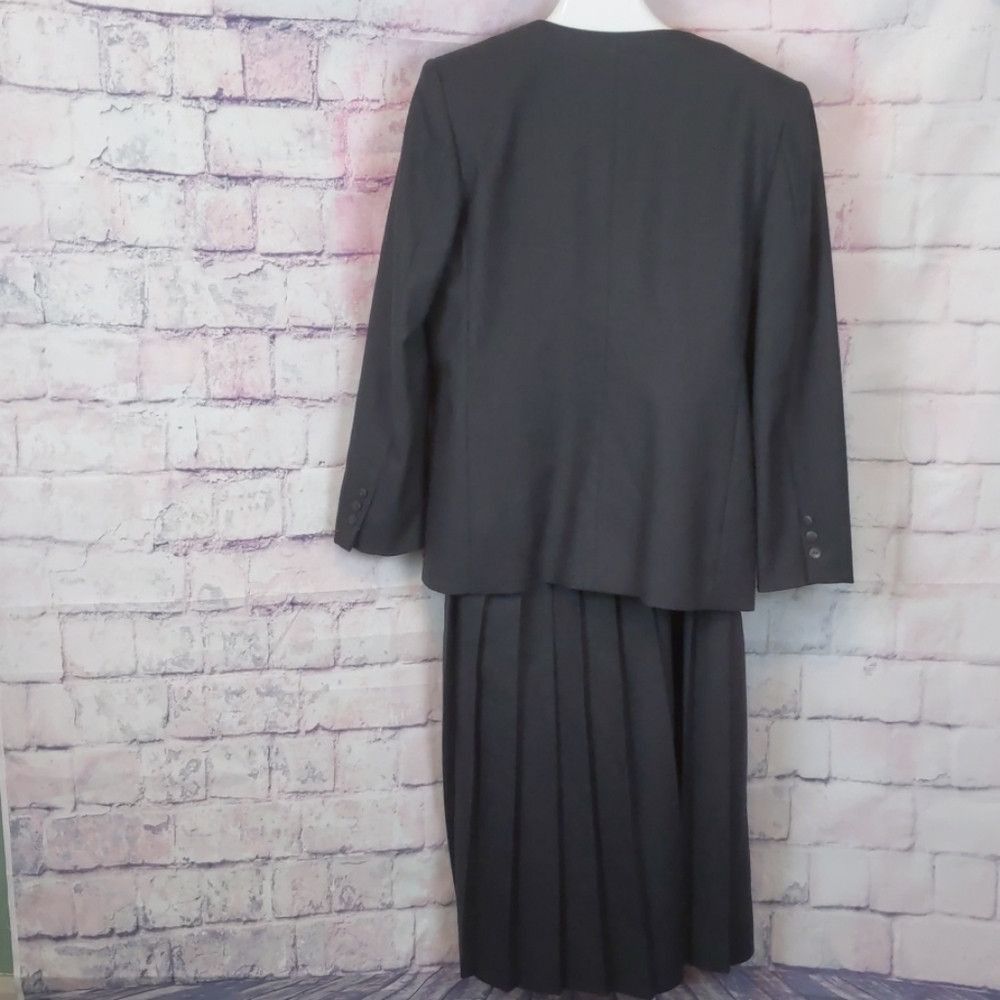 Saks Fifth Avenue SAKS FIFTH AVENUE - Vintage wool pleated skirt set size 10 Size 32" / US 10 / IT 46 - 5 Thumbnail
