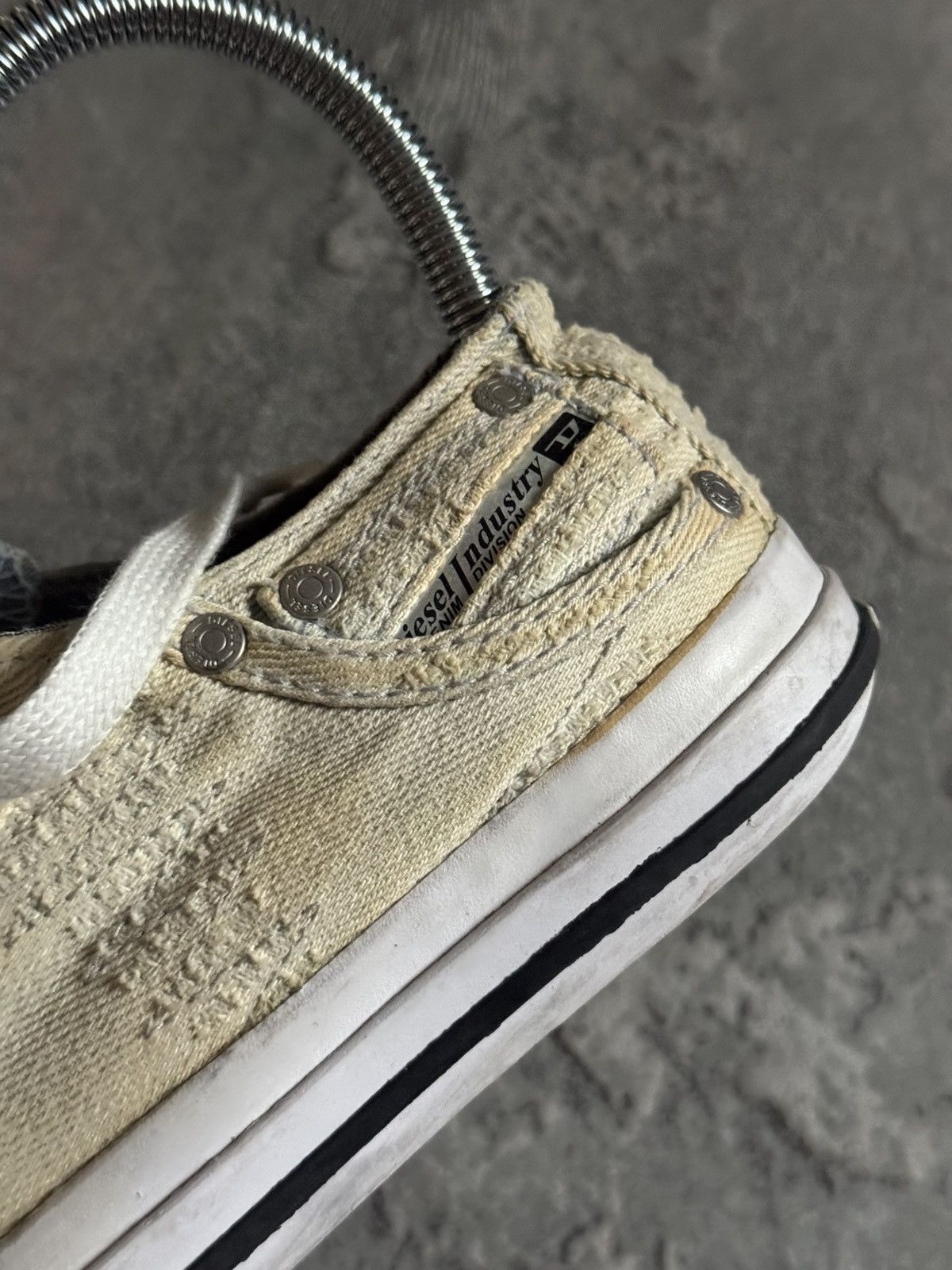 Diesel Diesel US6/EUR36/JPN23 low top denim sneakers shoes Y2K 90s Size US 6 / IT 36 - 11 Thumbnail