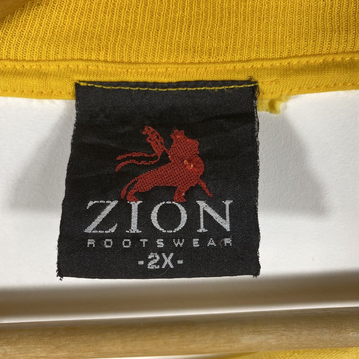 Japanese Brand Distressed Vintage 90's TRENCHTOWN JAMAICA Zion Tee Shirt Size US XL / EU 56 / 4 - 9 Thumbnail