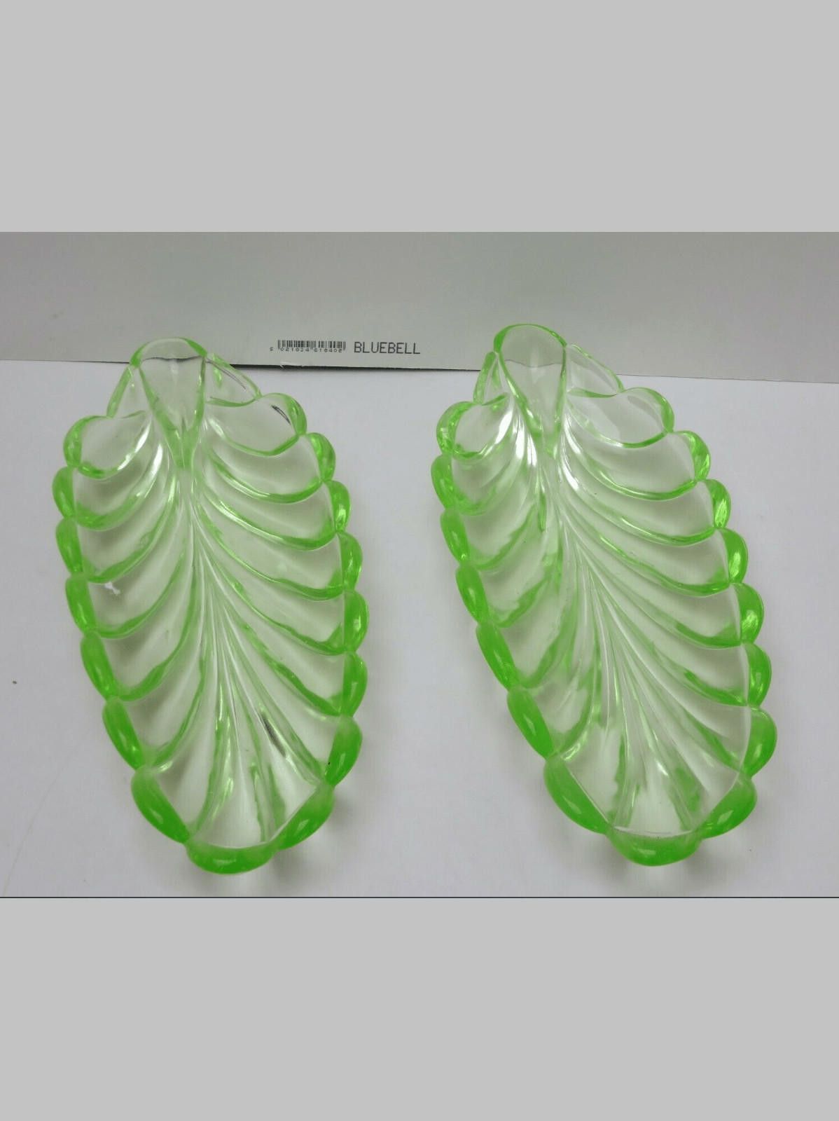 The Unbranded Brand Vintage Green Pressed Glass Serving Dishes 1 1/2" Size ONE SIZE - 1 Thumbnail