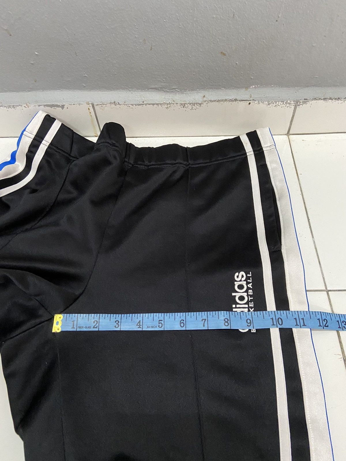 Adidas VINTAGE ADIDAS BASKETBALL ZIPPER TRACK PANTS Size US 36 / EU 52 - 12 Thumbnail