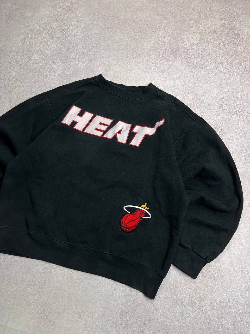 NBA Vintage NBA Majestic Heat Boxy Sweatshirt Y2K L Size US L / EU 52-54 / 3 - 2 Thumbnail