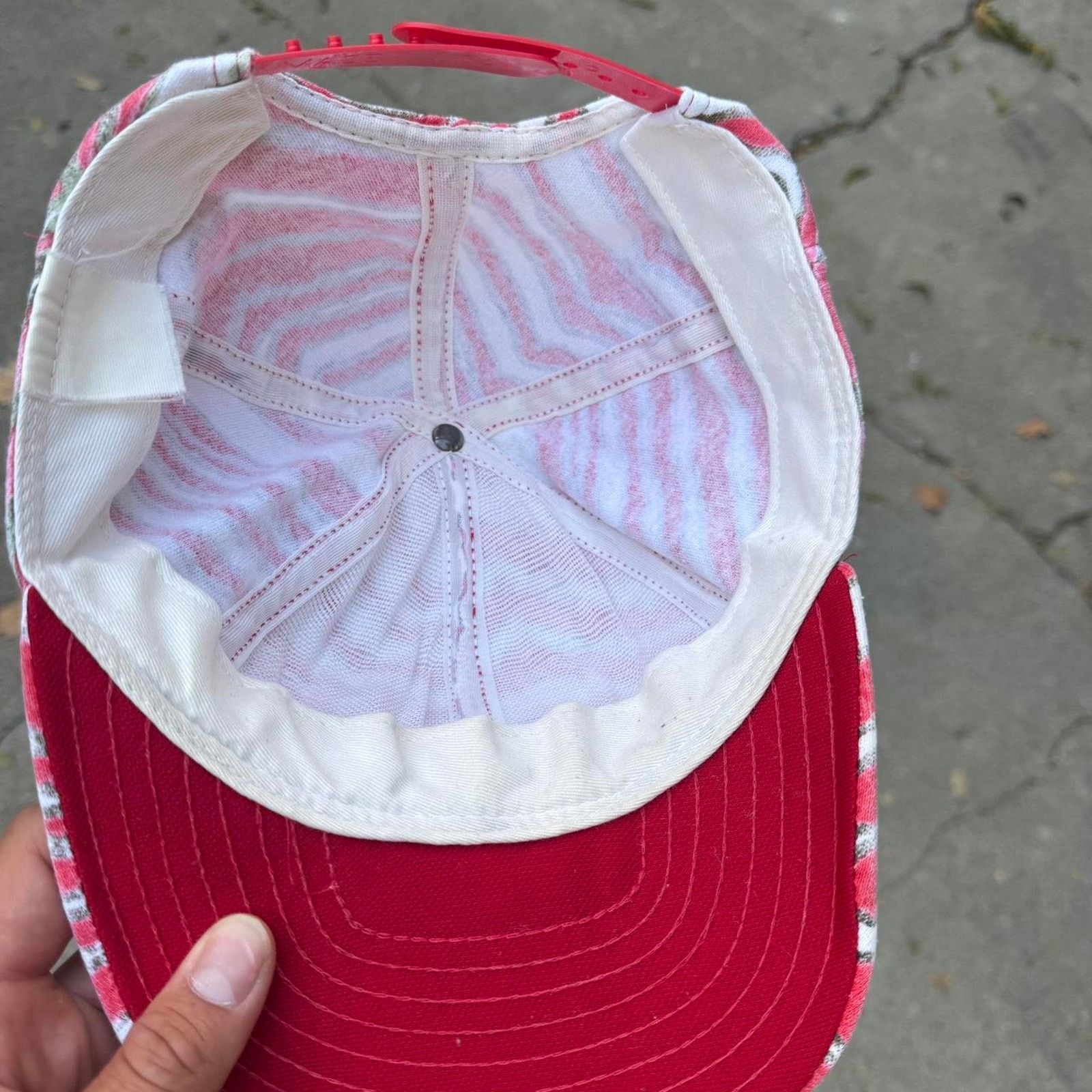Zubaz Vintage Zubaz Tiger Stripe San Francisco 49ers Snapback Hat Size ONE SIZE - 4 Thumbnail