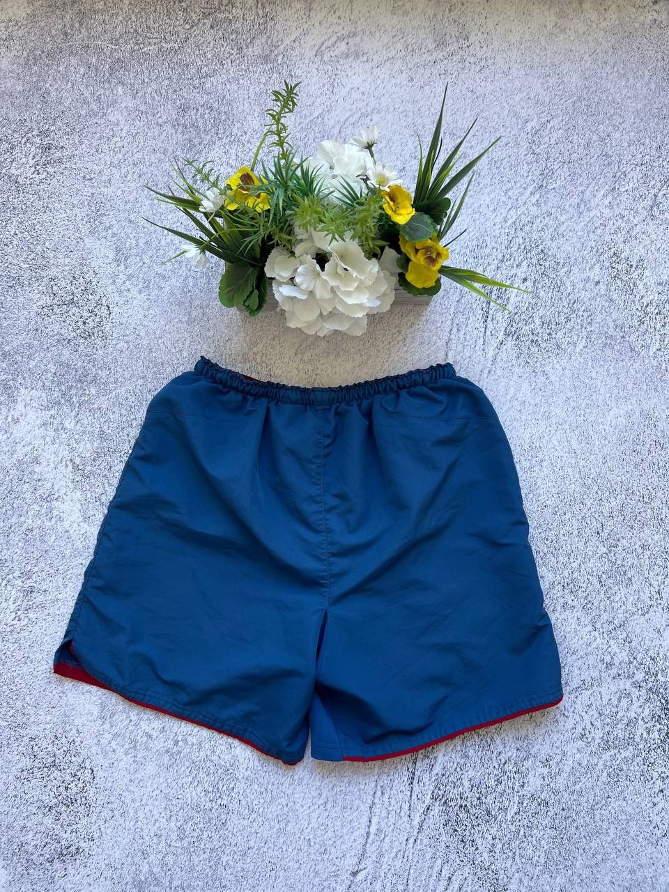 Nike Sz M FC BARCELONA NIKE VINTAGE 2007 FOOTBALL SOCCER SHORTS Size US 32 / EU 48 - 14 Thumbnail
