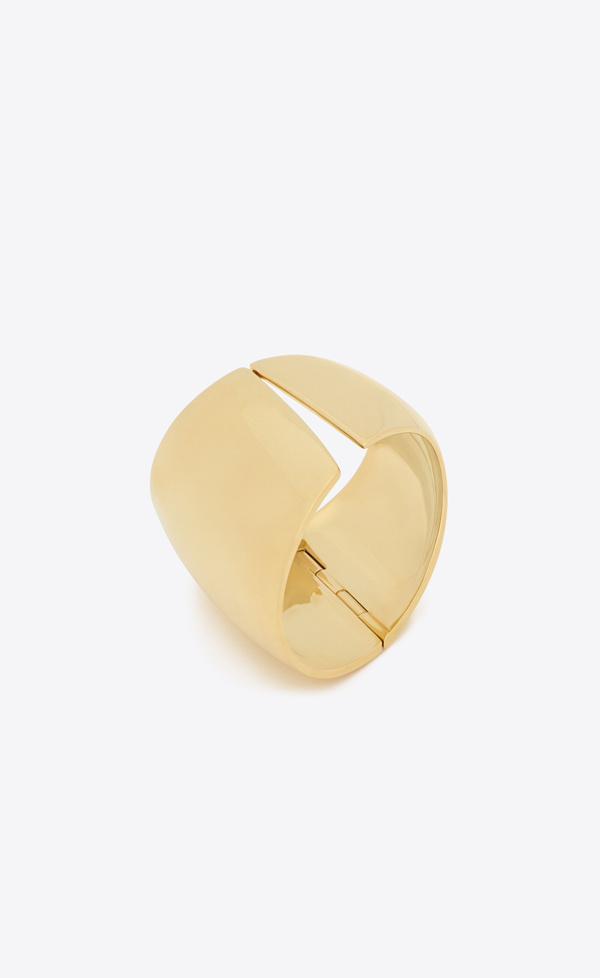 o1la1rc1a0325 Size: M / 762113 Asymmetrical Split Cuff