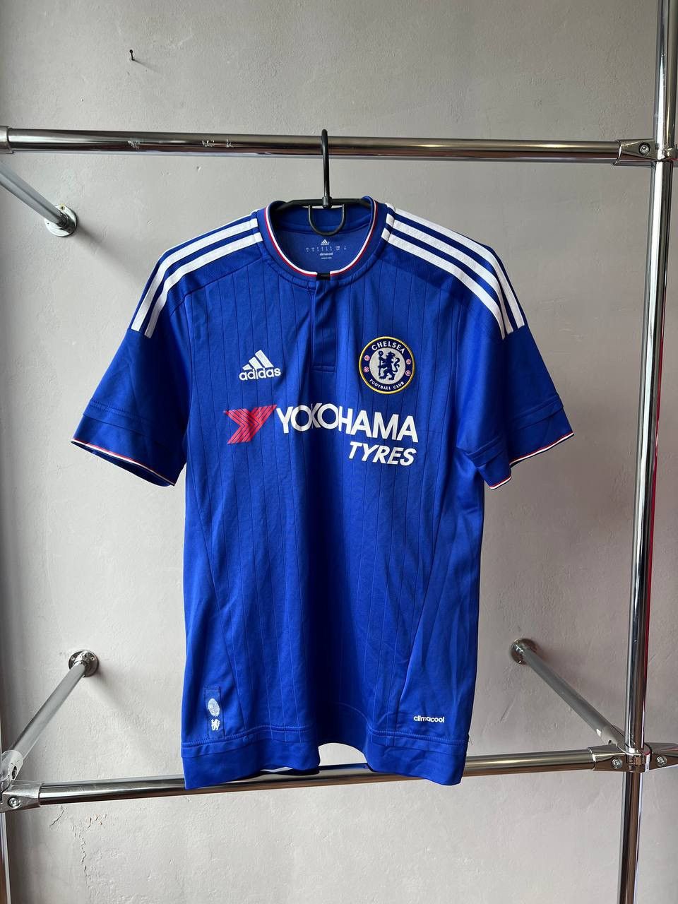 Chelsea Soccer CHELSEA 2015/16 HOME FOOTBALL SOCCER JERSEY SHIRT ADIDAS Size US S / EU 44-46 / 1 - 3 Thumbnail