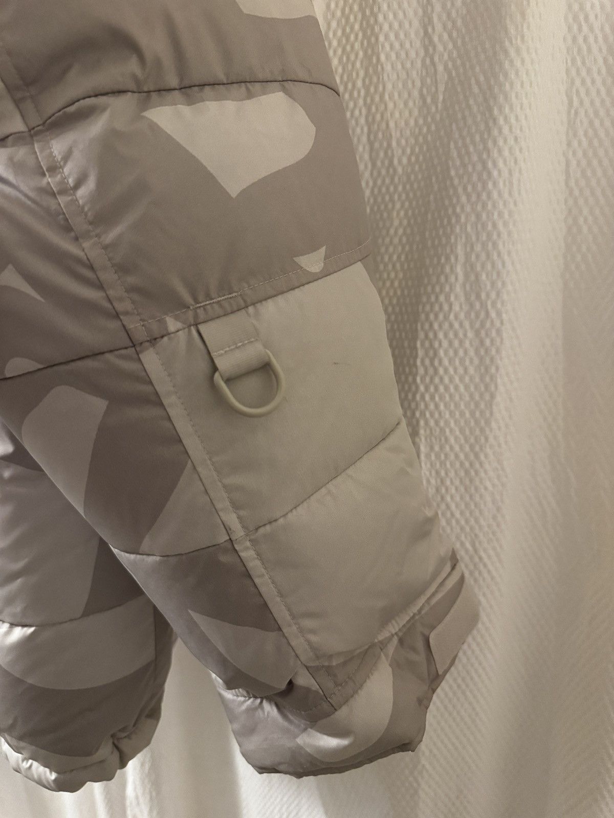 Kaws × The North Face The North Face x Kaws Retro Himalayan Parka sz L Size US L / EU 52-54 / 3 - 9 Thumbnail