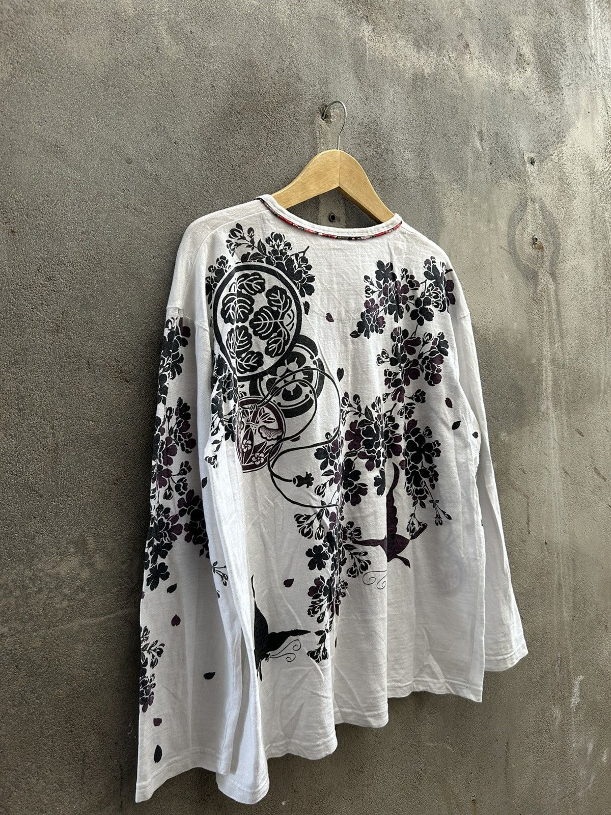 If Six Was Nine × Le Grande Bleu (L.G.B.) × Yohji Yamamoto Vintage Floral Henley Long Sleeve – White Size US XXL / EU 58 / 5 - 10 Thumbnail