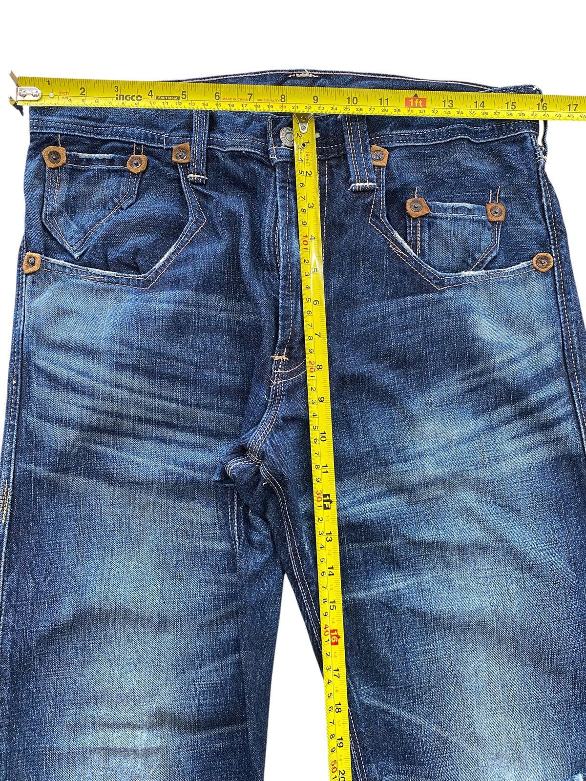 Levi's Levi’s Light Blue Wash Whiskered Style Straight Leg Jeans Size US 32 / EU 48 - 6 Thumbnail
