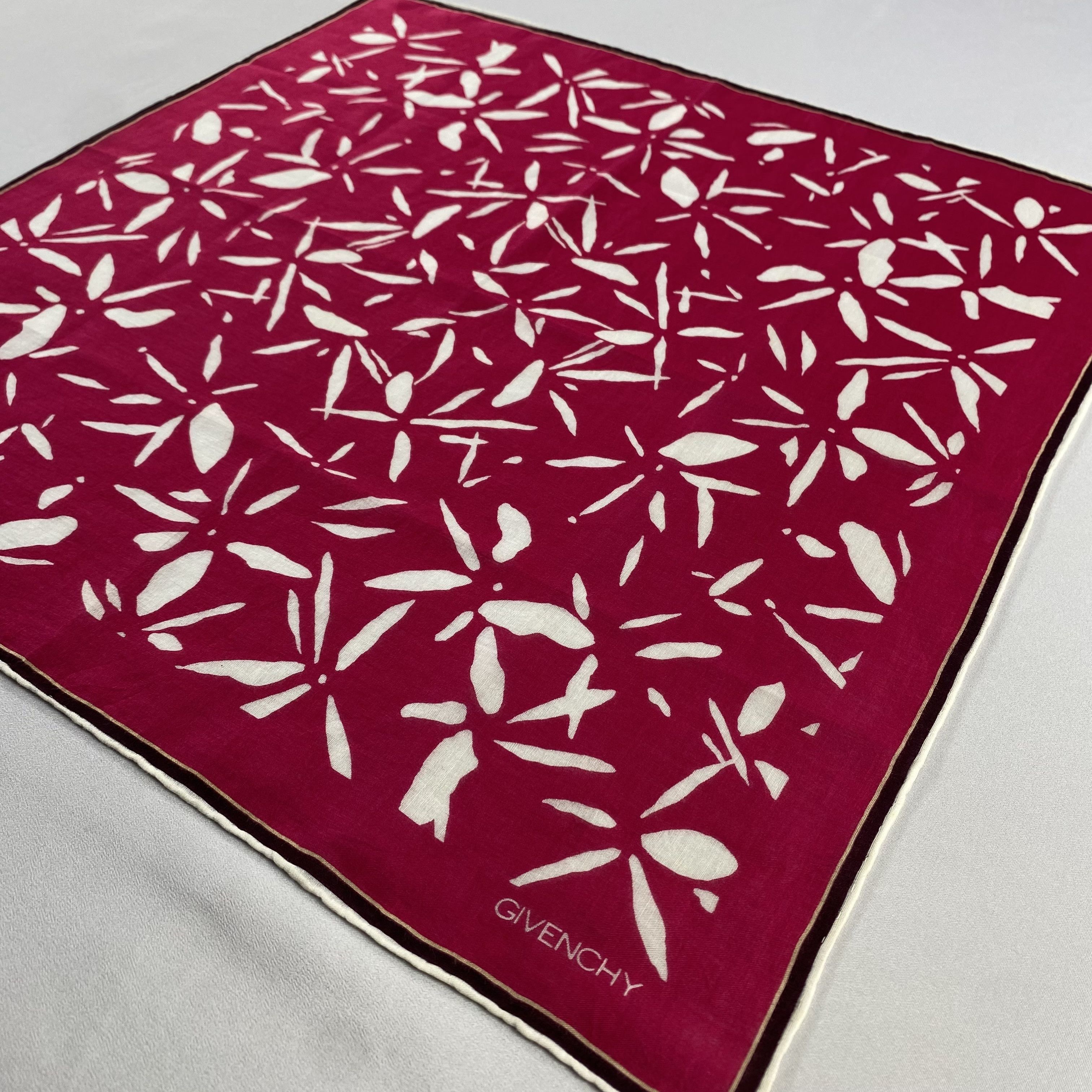 Vintage Givenchy Bandana/ Handkerchief / Neckerchief-P1196 Size ONE SIZE - 2 Thumbnail