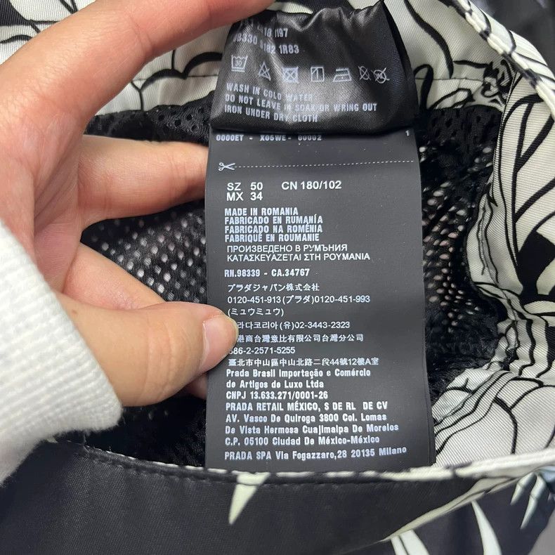 Prada Prada Nylon flame metal triangle shorts 2501-Nextarrow Size US 34 / EU 50 - 5 Thumbnail