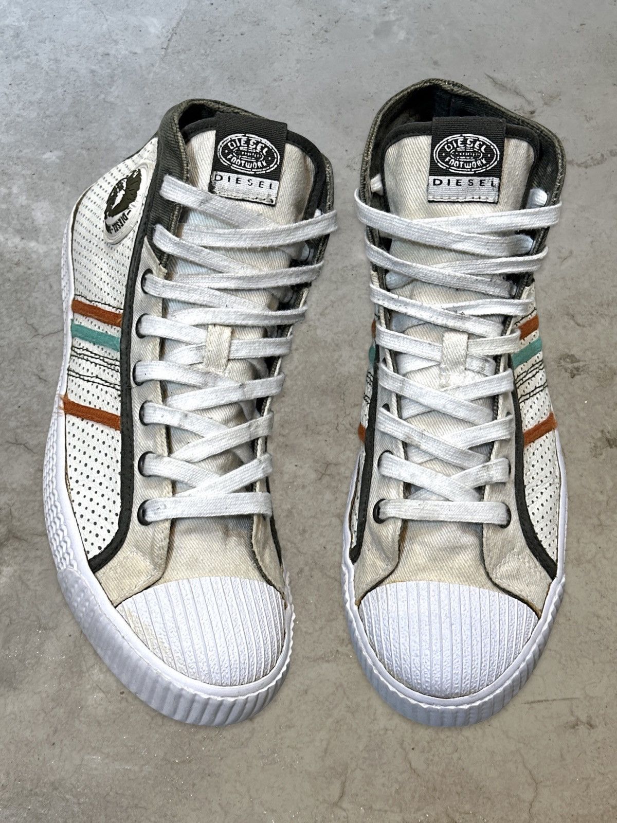 Diesel (SS11) YUK HI TOP Size US 10.5 / EU 43-44 - 1 Thumbnail