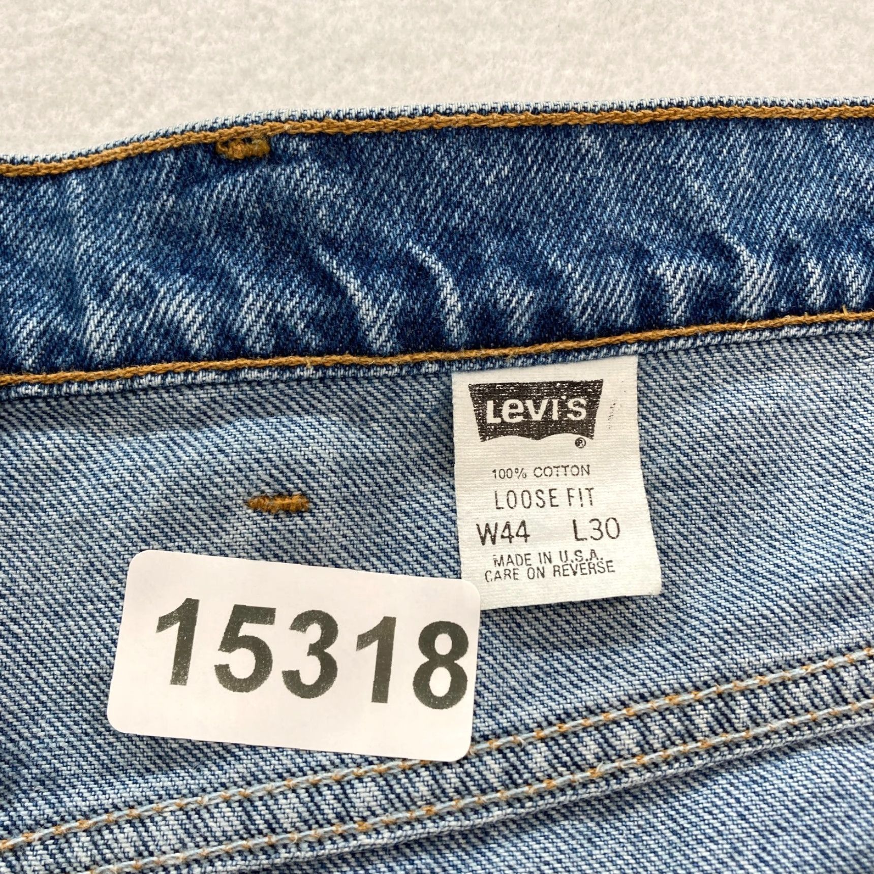 Levi's VINTAGE Levi's Jeans 545 Mens 44x30 Blue Denim 90s Tapered Loose Fit 1998 Mens Size US 44 / EU 60 - 4 Thumbnail