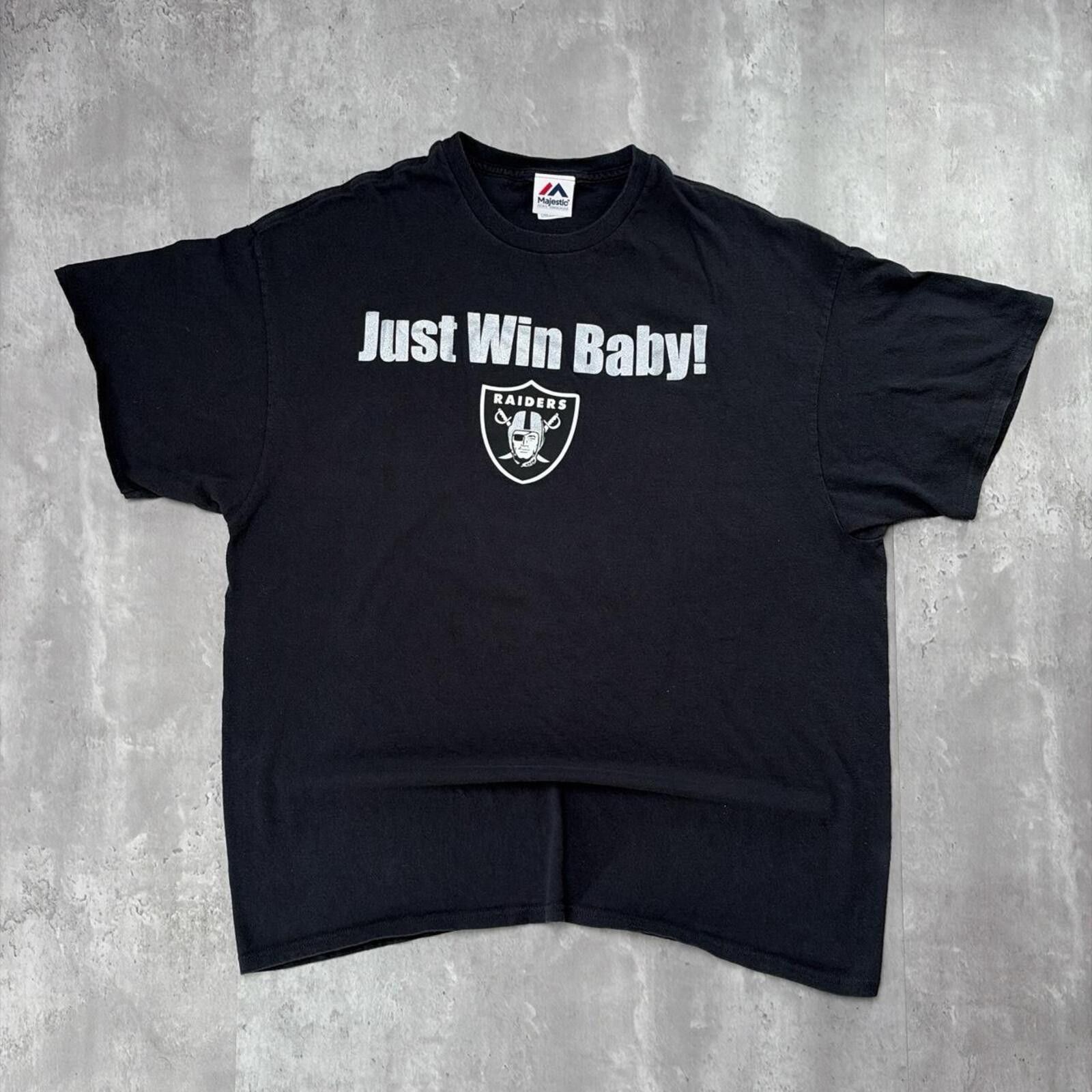 Other Y2K Black Majestic NFL Raiders Football T-Shirt Size US XXL / EU 58 / 5 - 1 Thumbnail