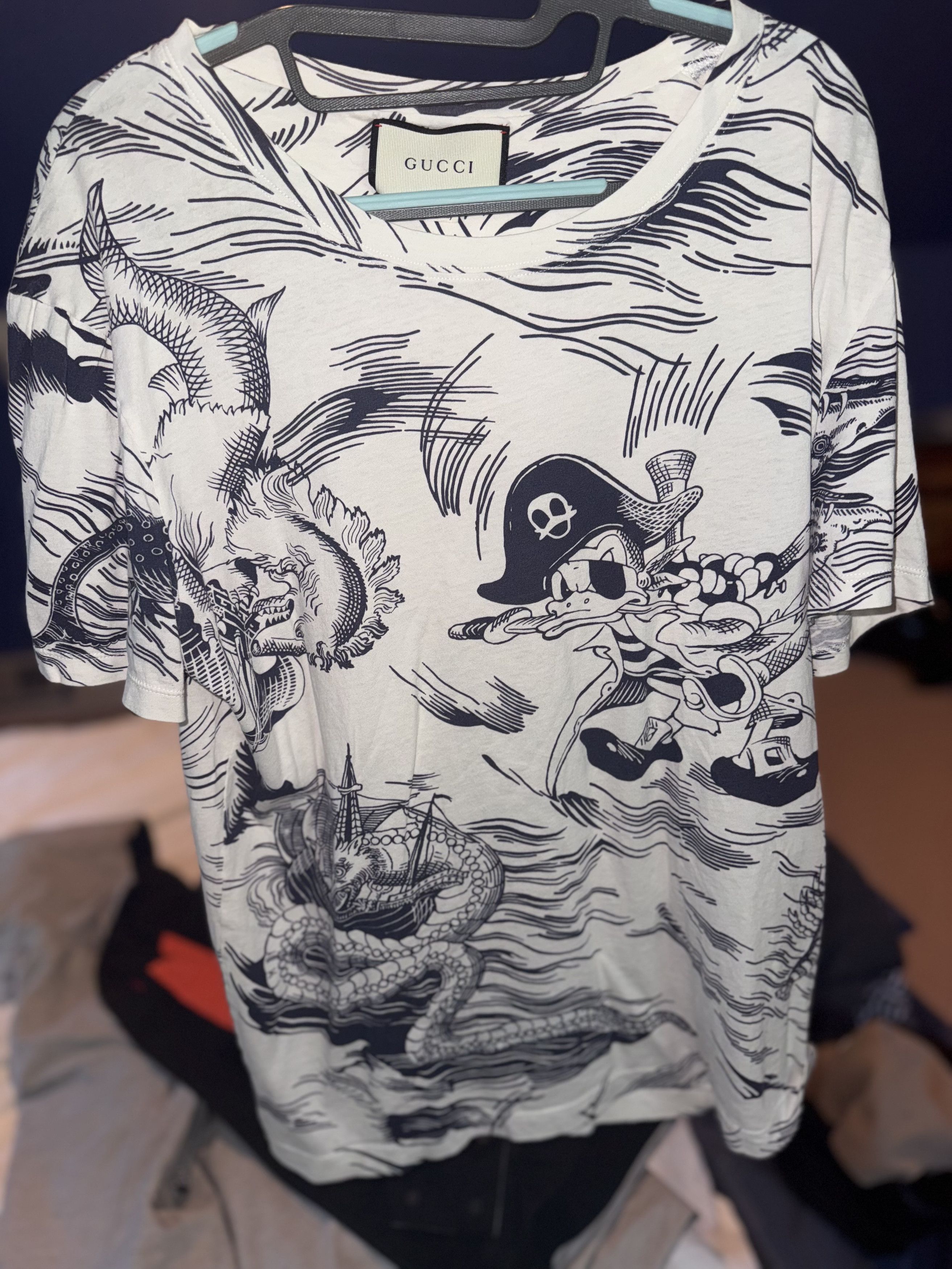 Disney × Gucci (M)Gucci x Disney Runway Sea Storm x Donald Duck T-Shirt Size US M / EU 48-50 / 2 - 1 Thumbnail