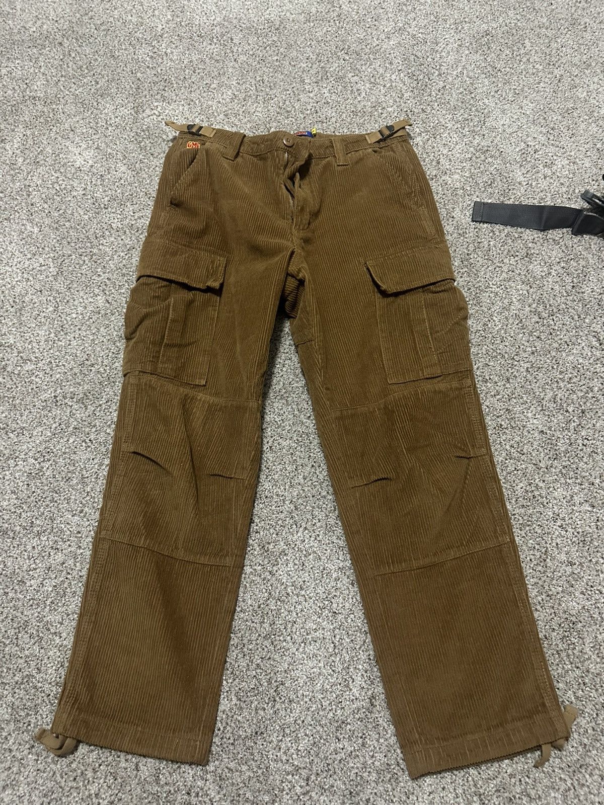Empyre Empyre Corduroy Cargo Relaxed Fit pants 30 x 32 Size US 30 / EU 46 - 1 Thumbnail