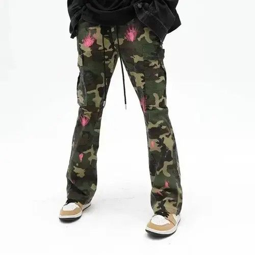 Japanese Brand Camouflage Baggy Cargo Flare Pants Size US 32 / EU 48 - 1 Thumbnail