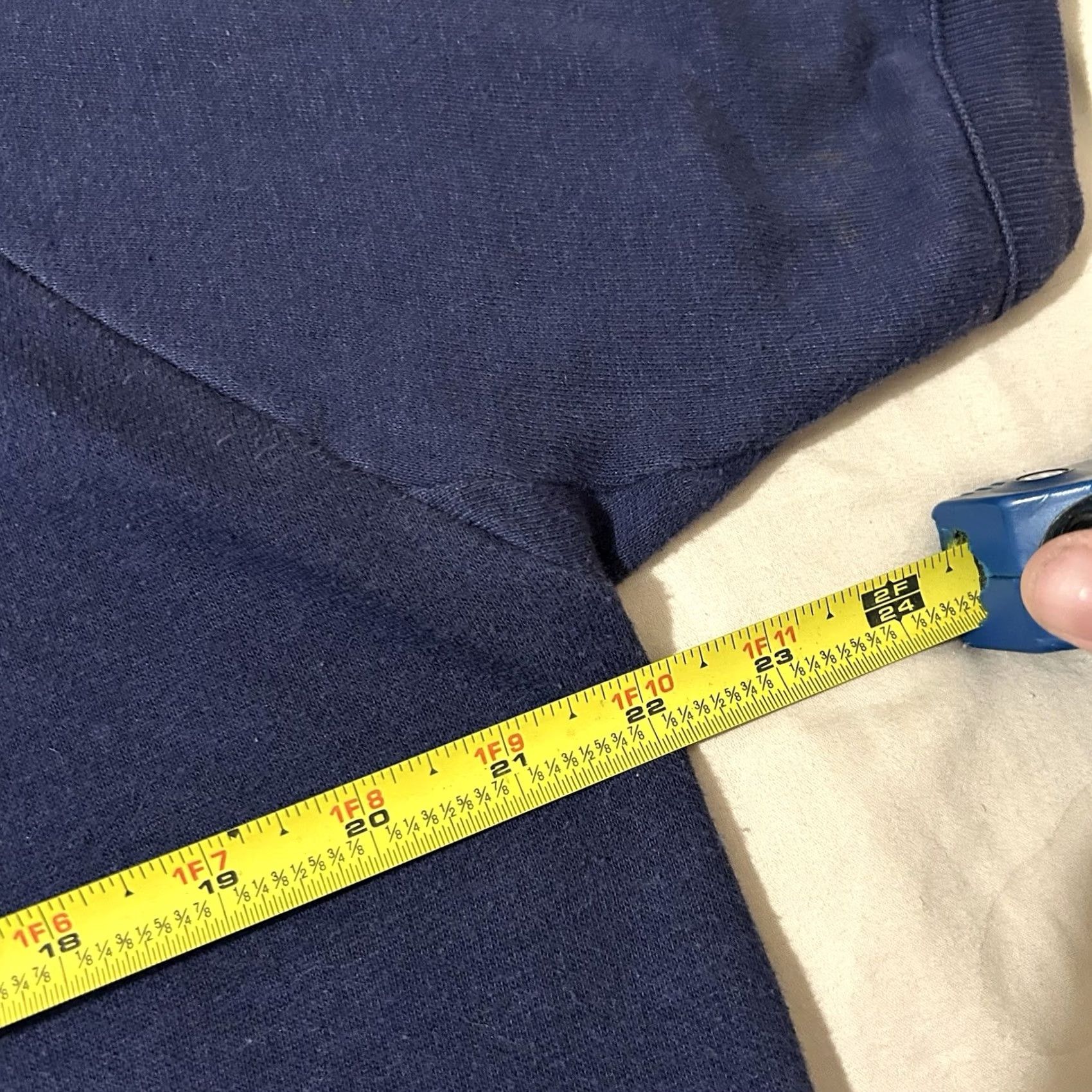 Vintage VINTAGE 70s Auburn Tigers Short Sleeve V Neck Sweater L Blue Mens Pullover Size Large Size US L / EU 52-54 / 3 - 5 Thumbnail