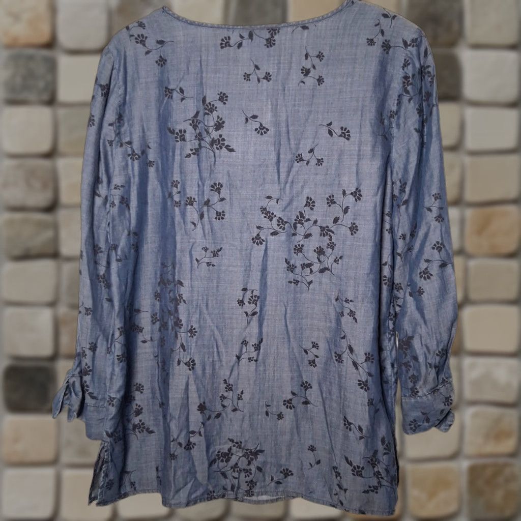 Liz Claiborne Liz Claiborne Blouse M Blue Floral Lyocell 3/4 Sleeve Bow Cuff Button NEW Size M / US 6-8 / IT 42-44 - 1 Thumbnail