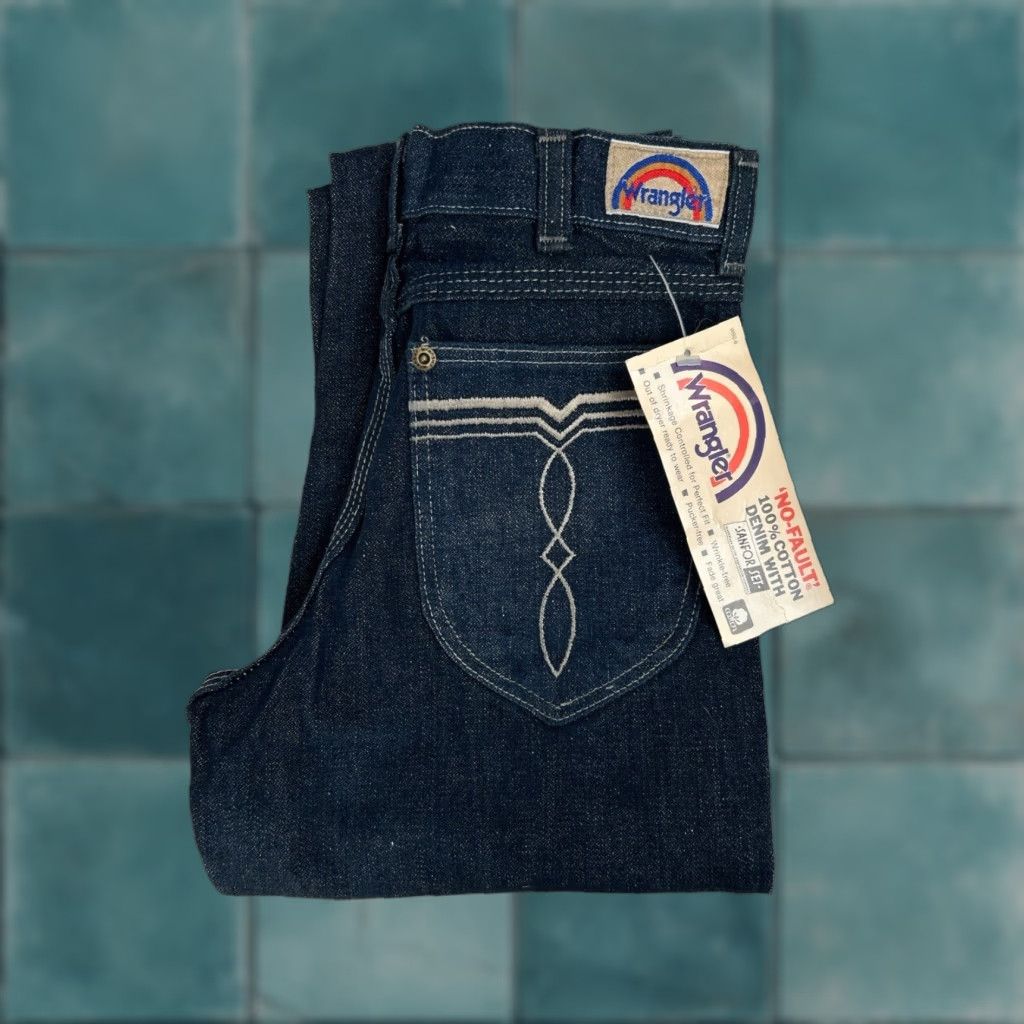 Wrangler VINTAGE Wrangler Laredo Straight Jeans Woman? Wait: Men's size 26x30 deadstock NWT USA made. Size US 26 / EU 42 - 1 Thumbnail