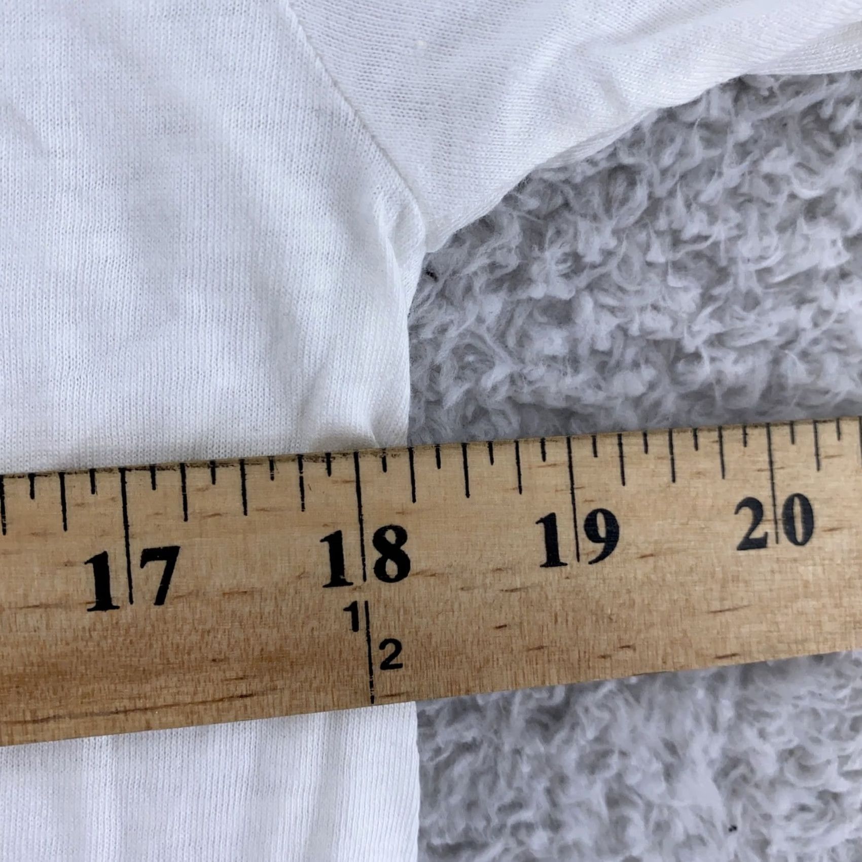Hanes Hanes Shirt Small White Crewneck Short Sleeve Vintage 90s Tee Men Size US S / EU 44-46 / 1 - 7 Thumbnail