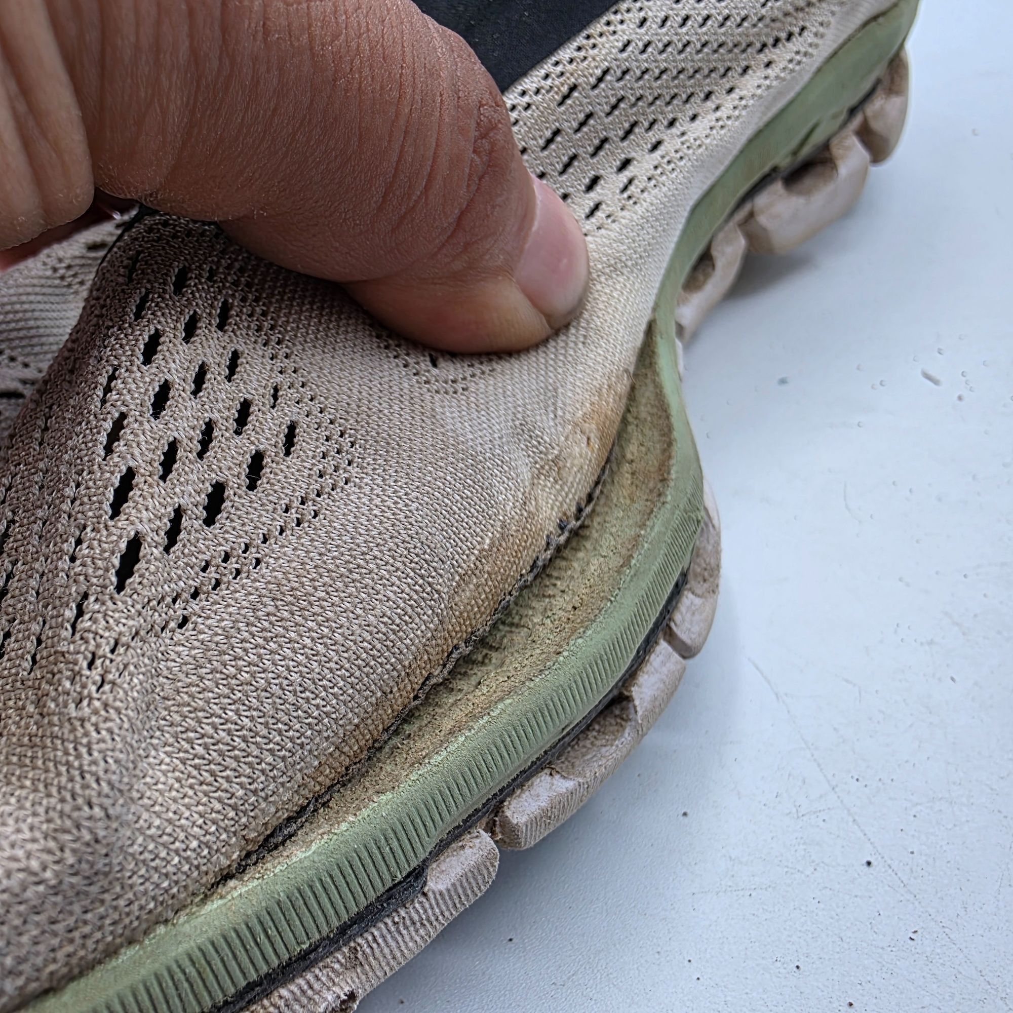 On On Running Cloudboom Mens Size 8 Gray Green Athletic Running Size US 8 / EU 41 - 16 Thumbnail