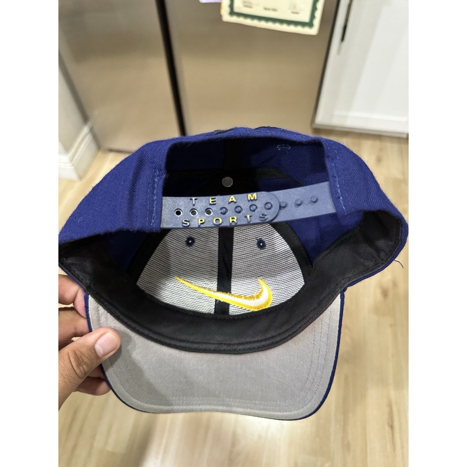 Nike Team Nike Michigan Wolverines Navy hat Adjustable Vintage Size ONE SIZE - 7 Thumbnail