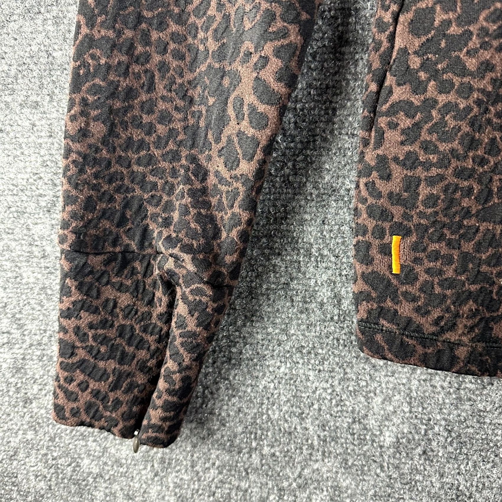 Vintage Lucy Top Womens Medium 1/4 Zip Pullover Zip Sleeve Cuff Brown Animal Print Logo Shirt Womens M Brown Animal Print Lucy Top Size M / US 6-8 / IT 42-44 - 7 Thumbnail