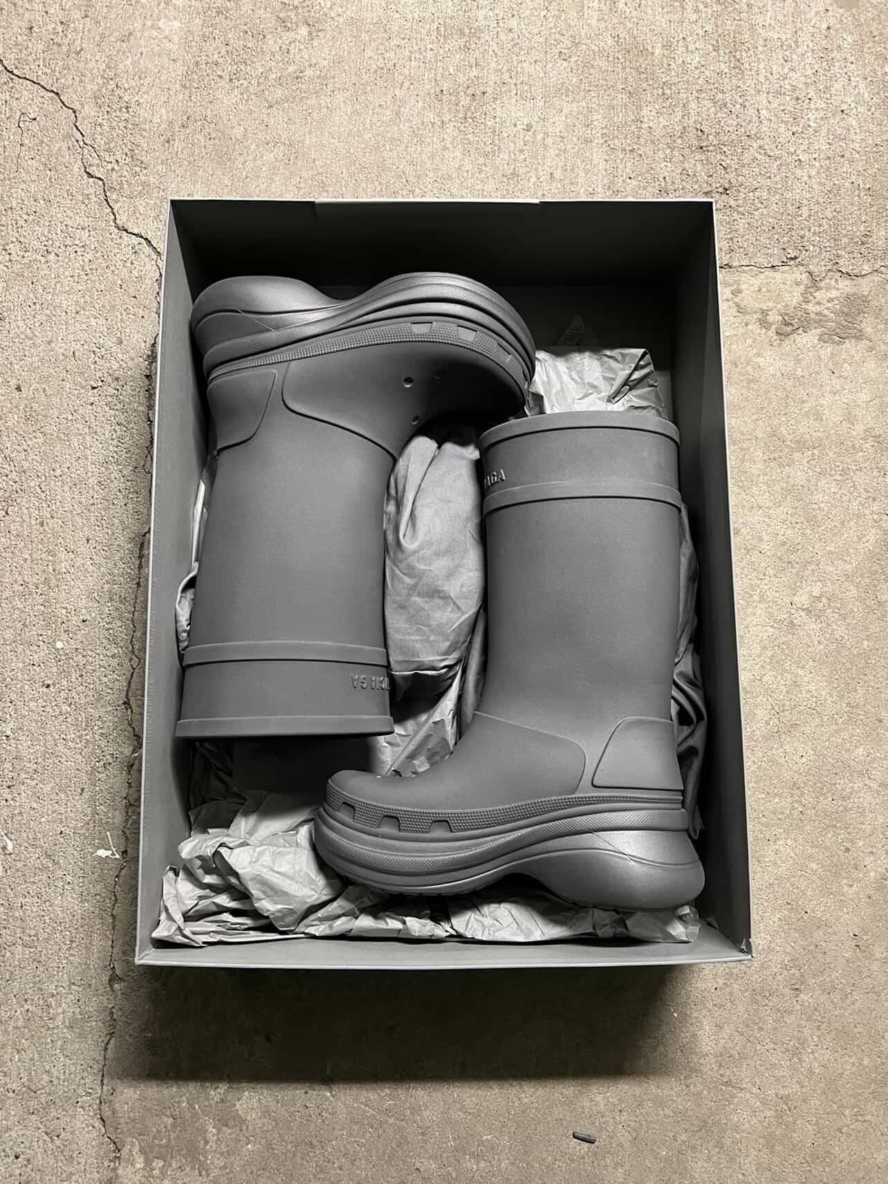 Balenciaga × Crocs Balenciaga croc boots Size US 10 / EU 43 - 2 Thumbnail