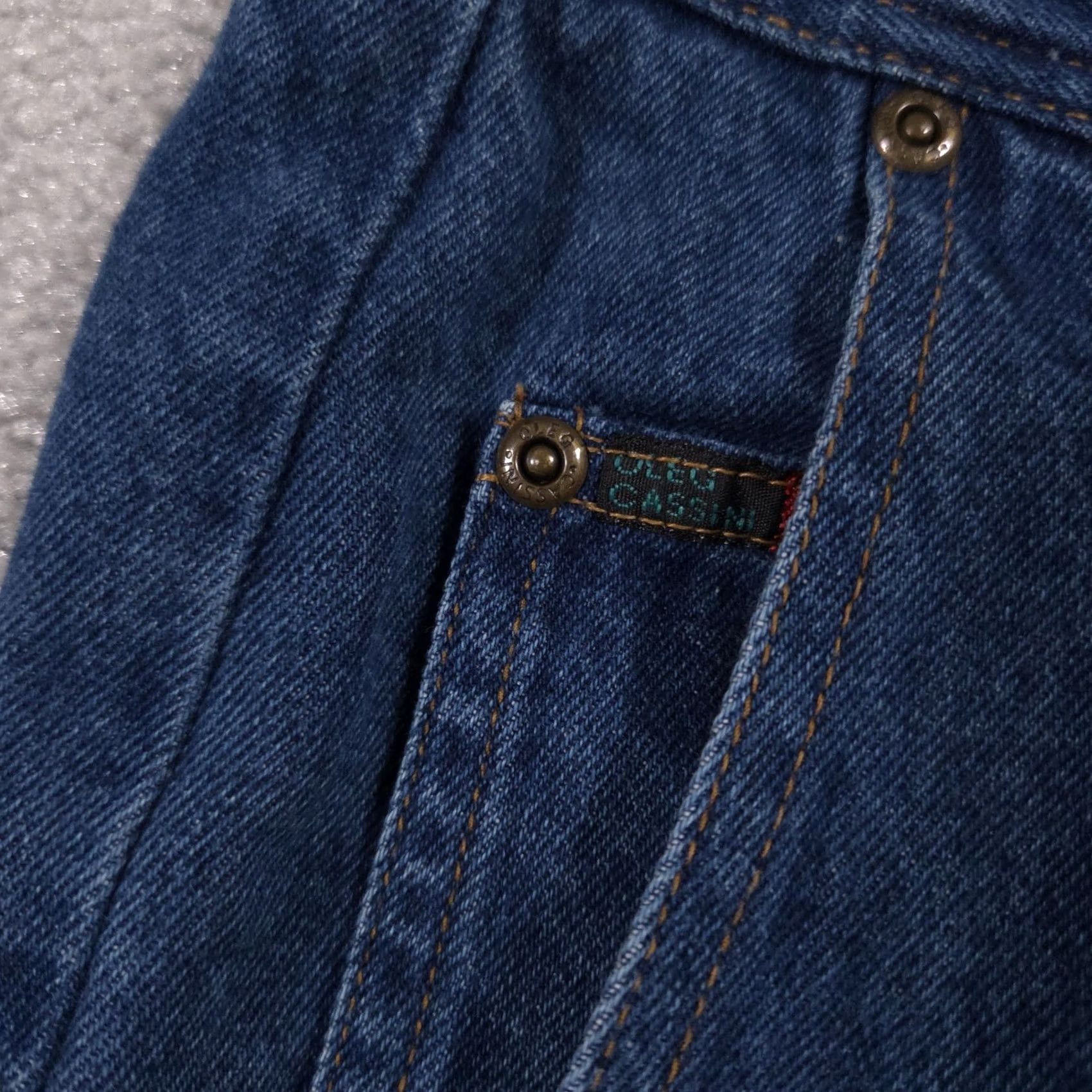 Oleg Cassini VINTAGE Oleg Cassini Jeans Womens 12 High Waist Pleated Tapered Mom Elastic Waist 90s Jeans Womens 12 Blue Medium Wash Denim 90s Womens Jeans Size 34" / US 12 / IT 48 - 4 Thumbnail