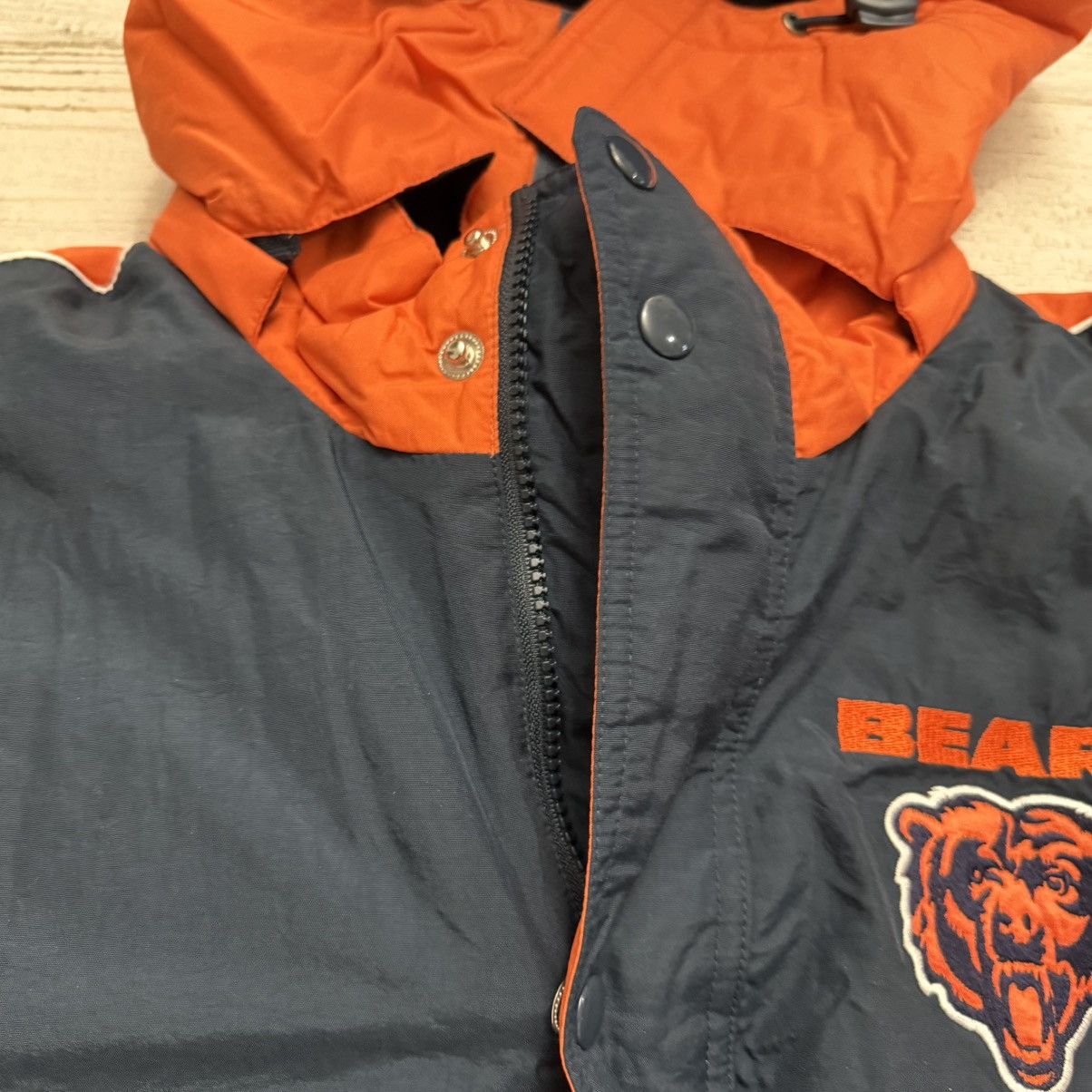 Other NWT NFL Chicago Bears Full Zip Puffer Jacket Hoodie Large Size US L / EU 52-54 / 3 - 11 Thumbnail