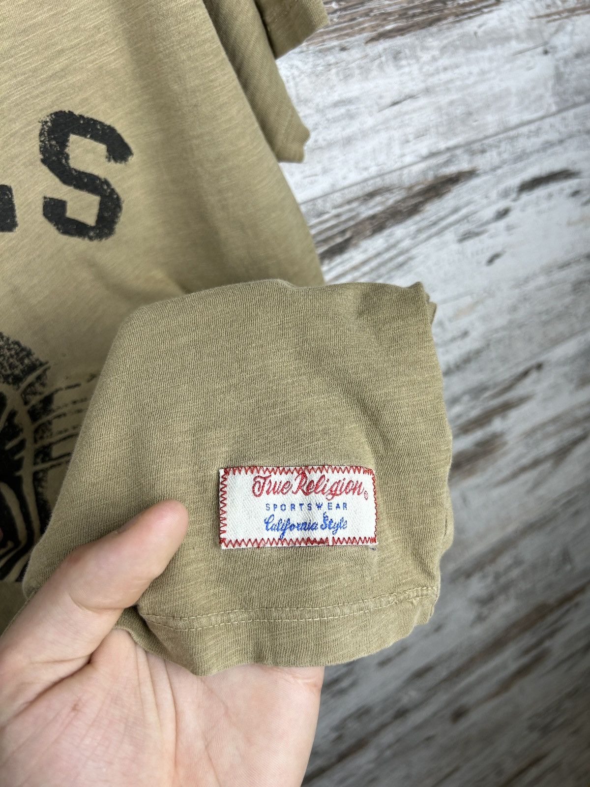 True Religion × Vintage Mens Vintage True Religion distributed T-shirt y2k rare OG Size US L / EU 52-54 / 3 - 8 Thumbnail