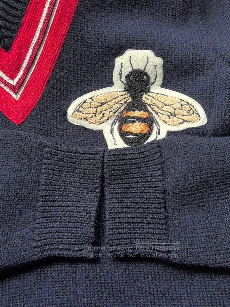 Gucci Gucci Embroidered little bee V-neck knitted sweater Size US M / EU 48-50 / 2 - 5 Thumbnail