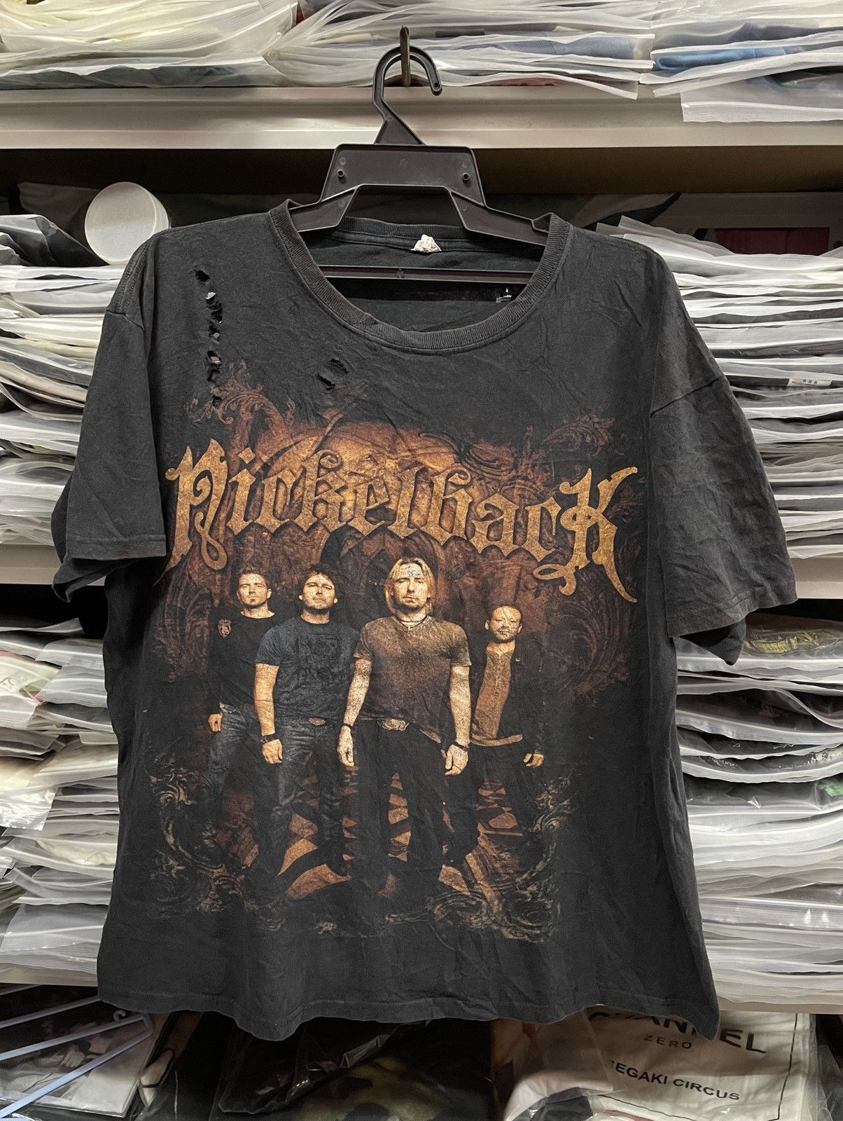 Band Tees Distressed Nickelback Dark Horse Tour🔥🔥🔥 Size US L / EU 52-54 / 3 - 1 Thumbnail