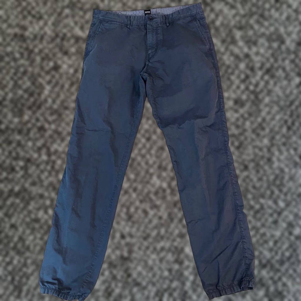 Hugo Boss **Hugo Boss Crigan2-4-D Mens Regular Fit Navy Blue Chino Pants** User: Hugo Boss Crigan2-4-D Mens Regular Fit Navy Blue Chino Pants Size US 32 / EU 48 - 1 Thumbnail