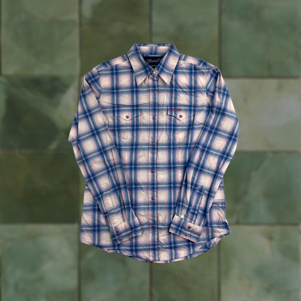 Wrangler Wrangler Shirt Womens Small Blue Pink Plaid Western Pearl Snap Rodeo Size S / US 4 / IT 40 - 1 Thumbnail