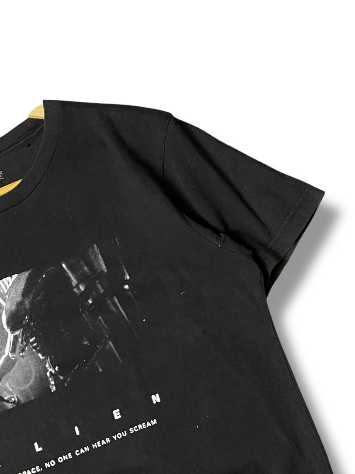 Japanese Brand × Uniqlo × Vintage UNIQLO Collab 20th Century Fox T-shirt (72) Size US XXS / EU 40 - 3 Thumbnail