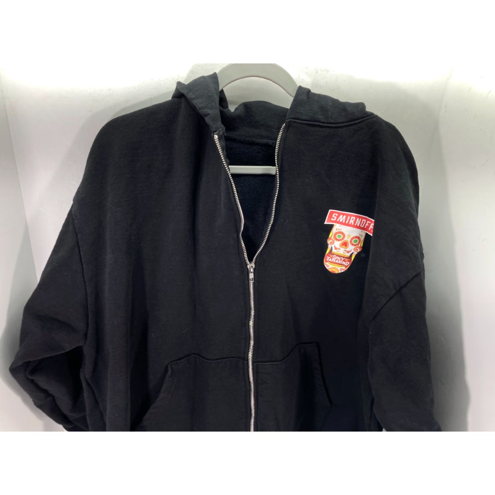 Vintage Smirnoff Spicy Tamarind Hooded Sweatshirt Mens XL Black Graphic Full Zip Fleece Skull Size US XL / EU 56 / 4 - 4 Thumbnail