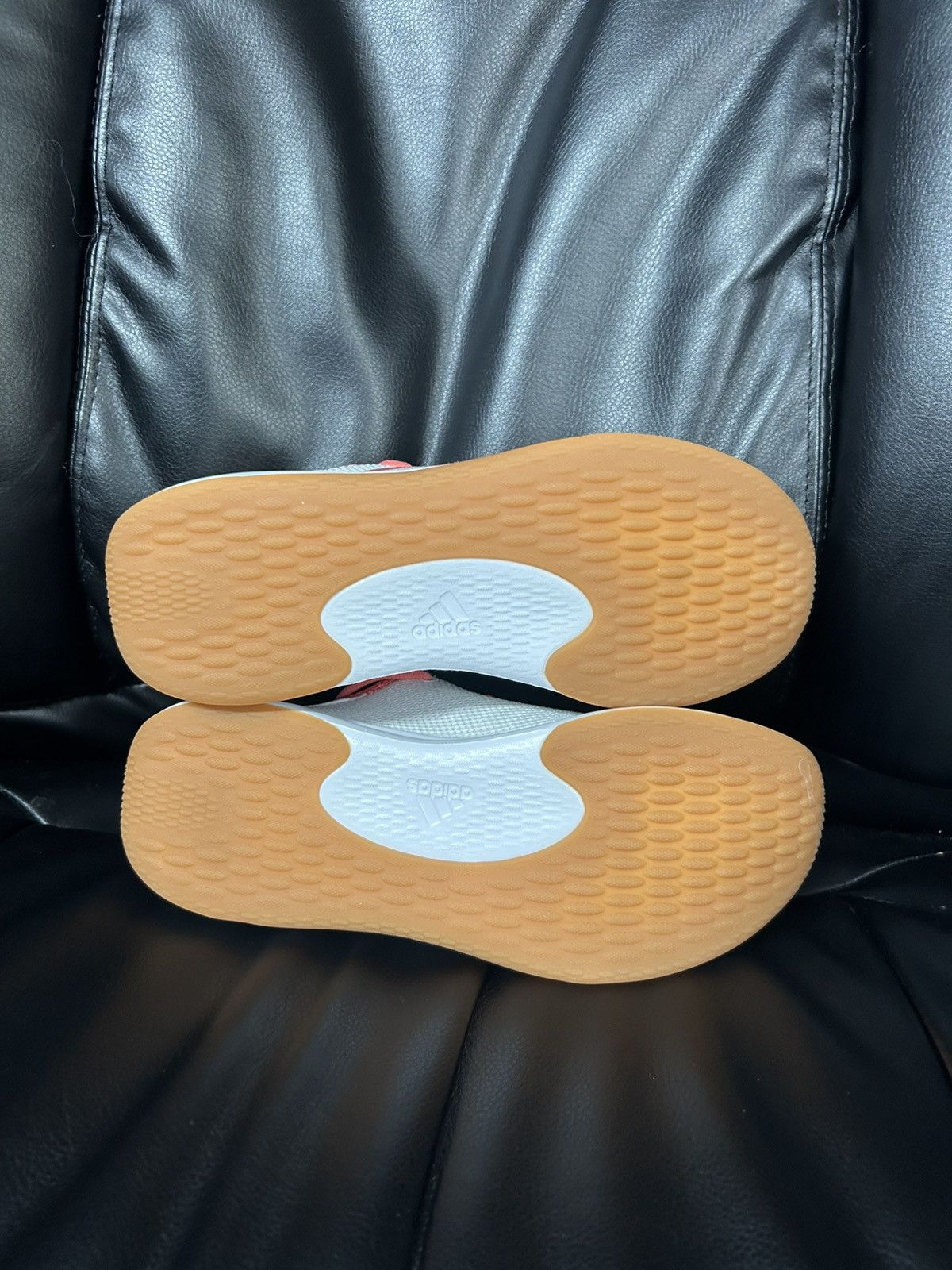 Adidas Cloud Foam Pure Women’s 7 White/Scarlett New OG Box