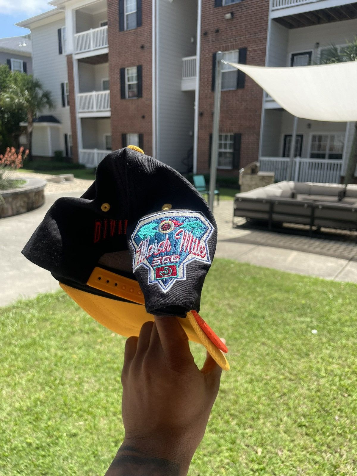 Other Divine desires hat Size ONE SIZE - 2 Thumbnail