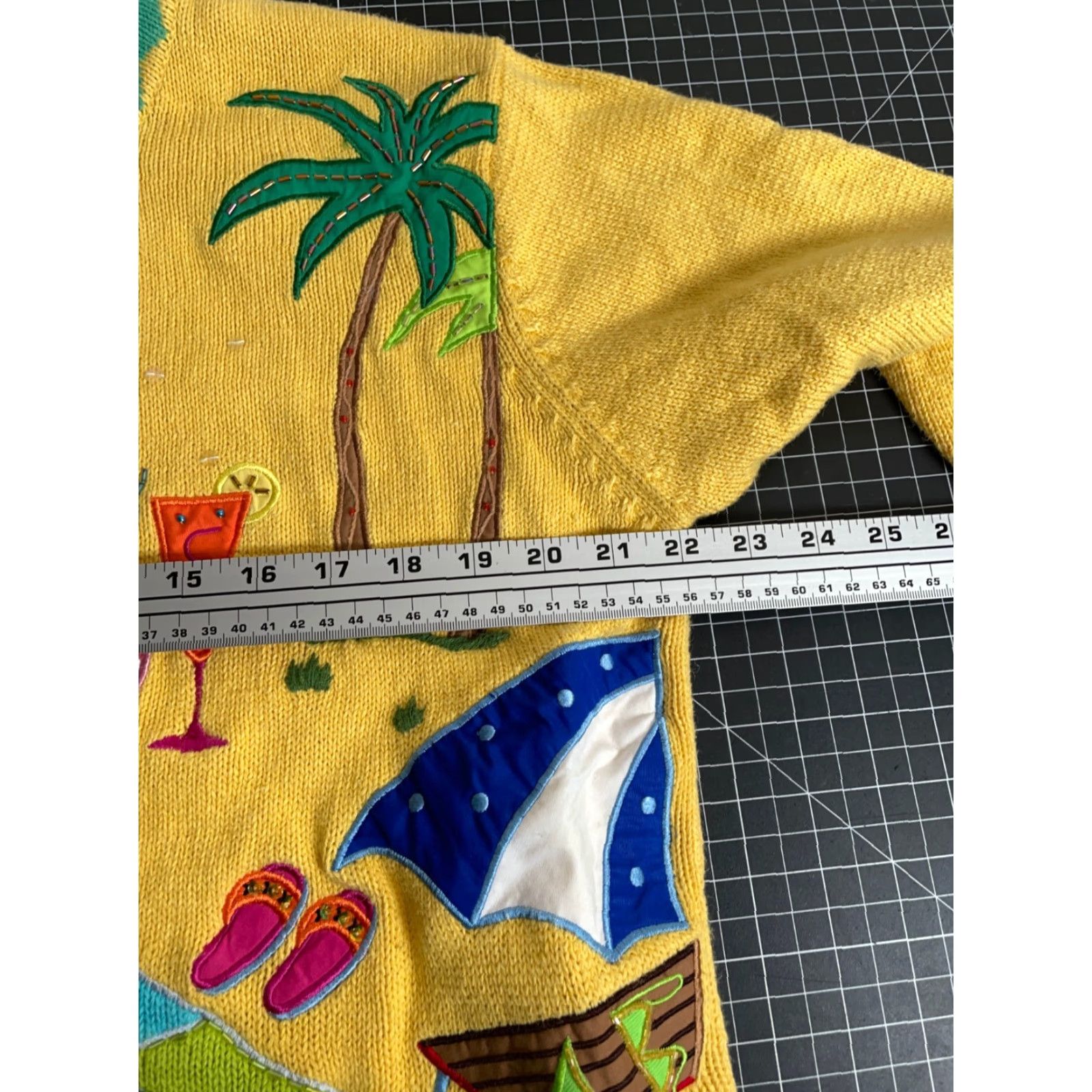 Quacker Factory Quacker Factory Beach Motif Cardigan Women's Large Yellow Chunky Knit Tropical Size L / US 10 / IT 46 - 5 Thumbnail