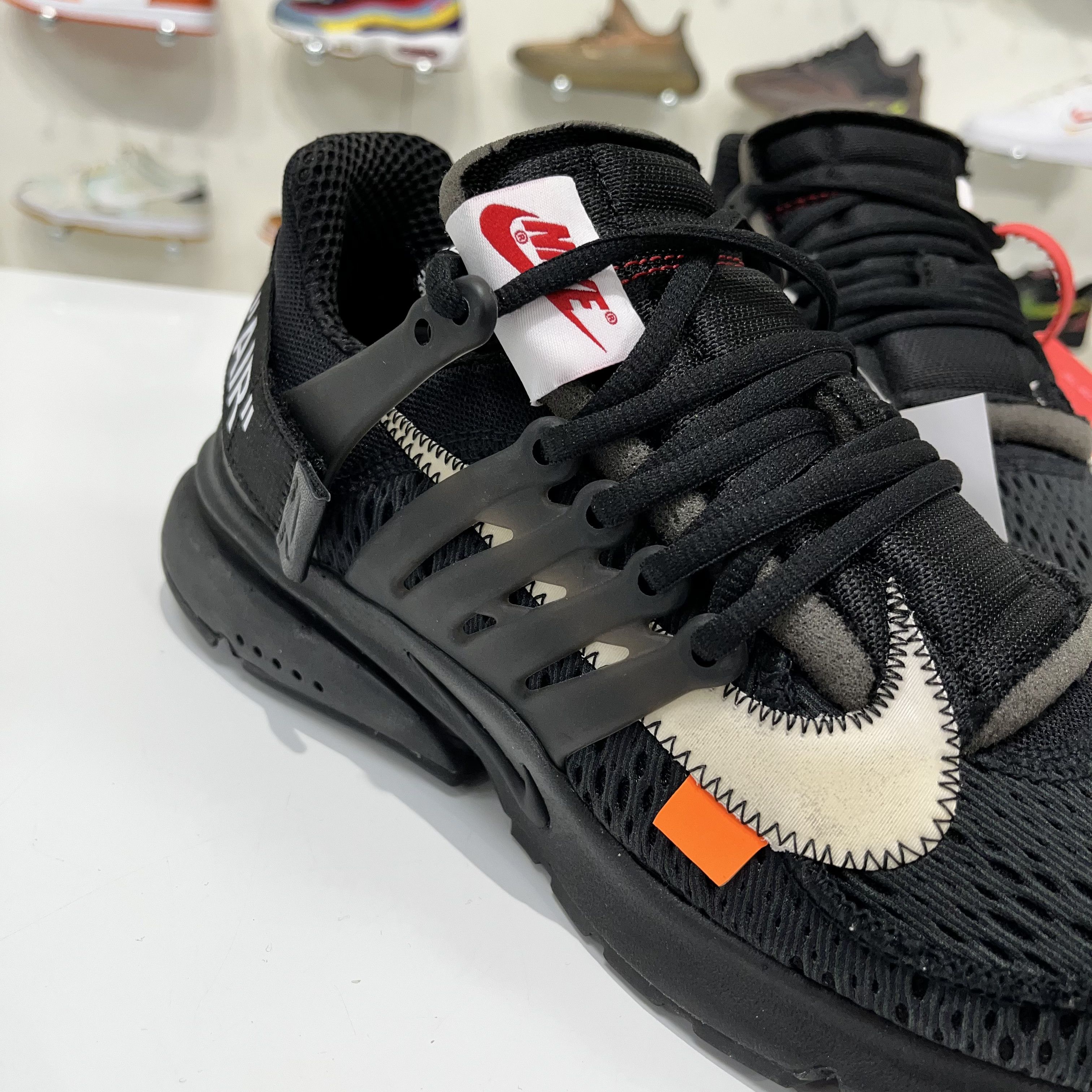 Nike × Off-White Nike Air Presto x Off-White Black (2018) Size US 10 / EU 43 - 11 Thumbnail